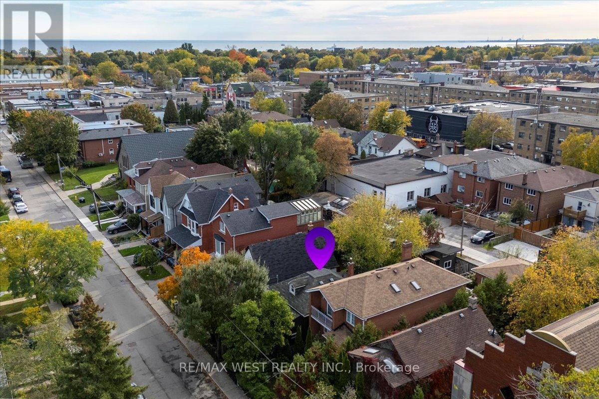 176 Sixth Street, Toronto, Ontario  M8V 3A5 - Photo 39 - W12471326