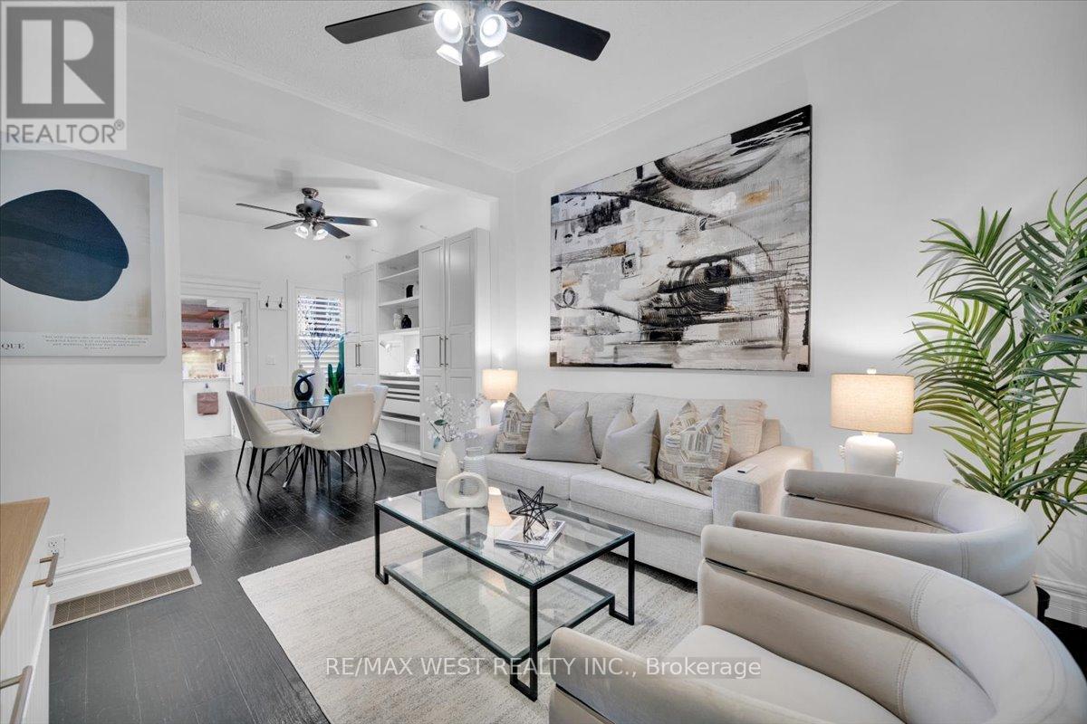176 Sixth Street, Toronto, Ontario  M8V 3A5 - Photo 6 - W12471326