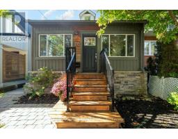 176 SIXTH STREET, Toronto, Ontario