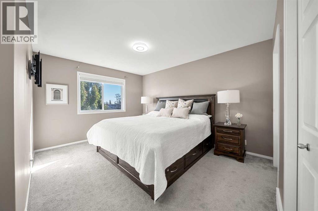 1038 Bridlemeadows Manor Sw, Calgary, Alberta  T2Y 4K9 - Photo 21 - A2264241