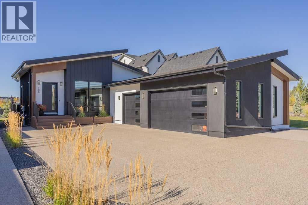 133 Glyde Park, Rural Rocky View County, Alberta  T3Z 0A1 - Photo 2 - A2264423