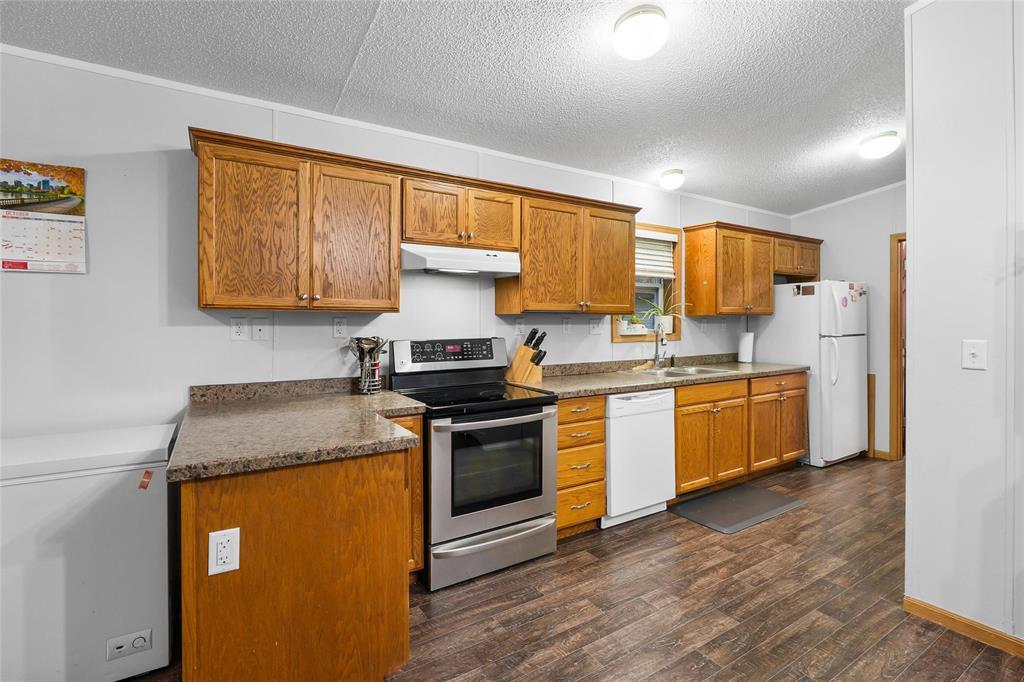 11 Aspen Six Drive, Steinbach, Manitoba  R5G 0M4 - Photo 13 - 202526796