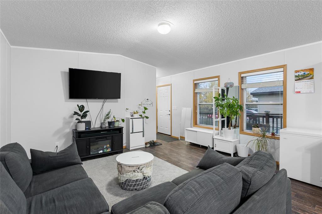 11 Aspen Six Drive, Steinbach, Manitoba  R5G 0M4 - Photo 14 - 202526796