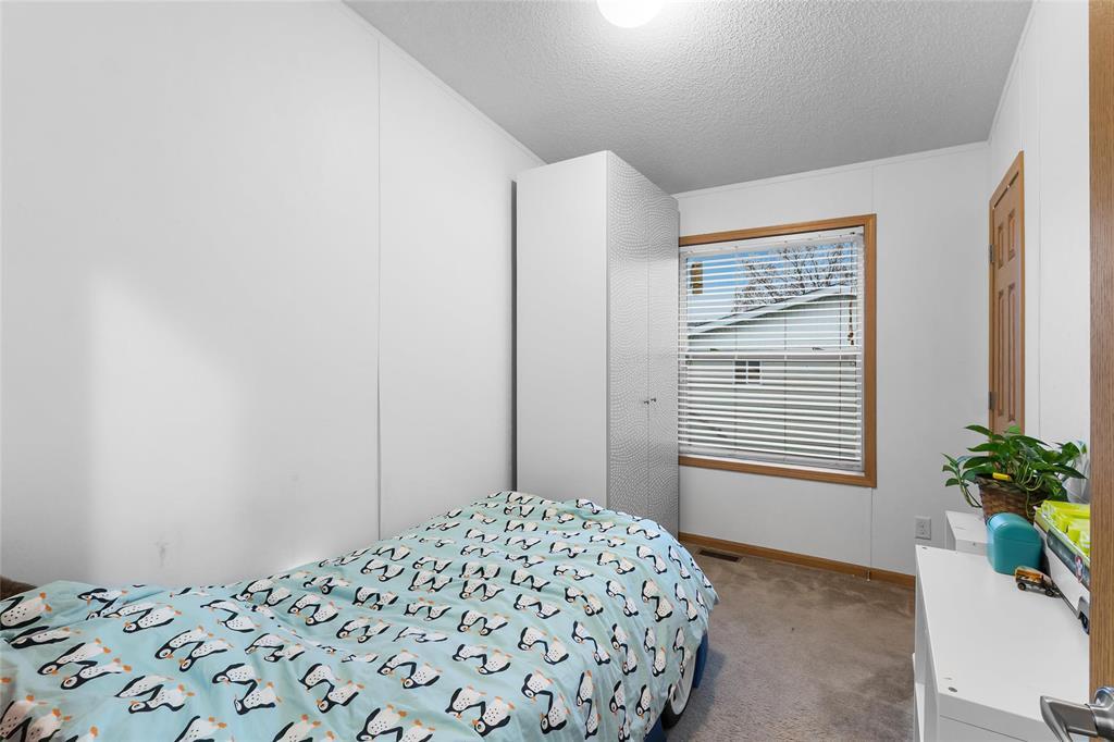 11 Aspen Six Drive, Steinbach, Manitoba  R5G 0M4 - Photo 5 - 202526796