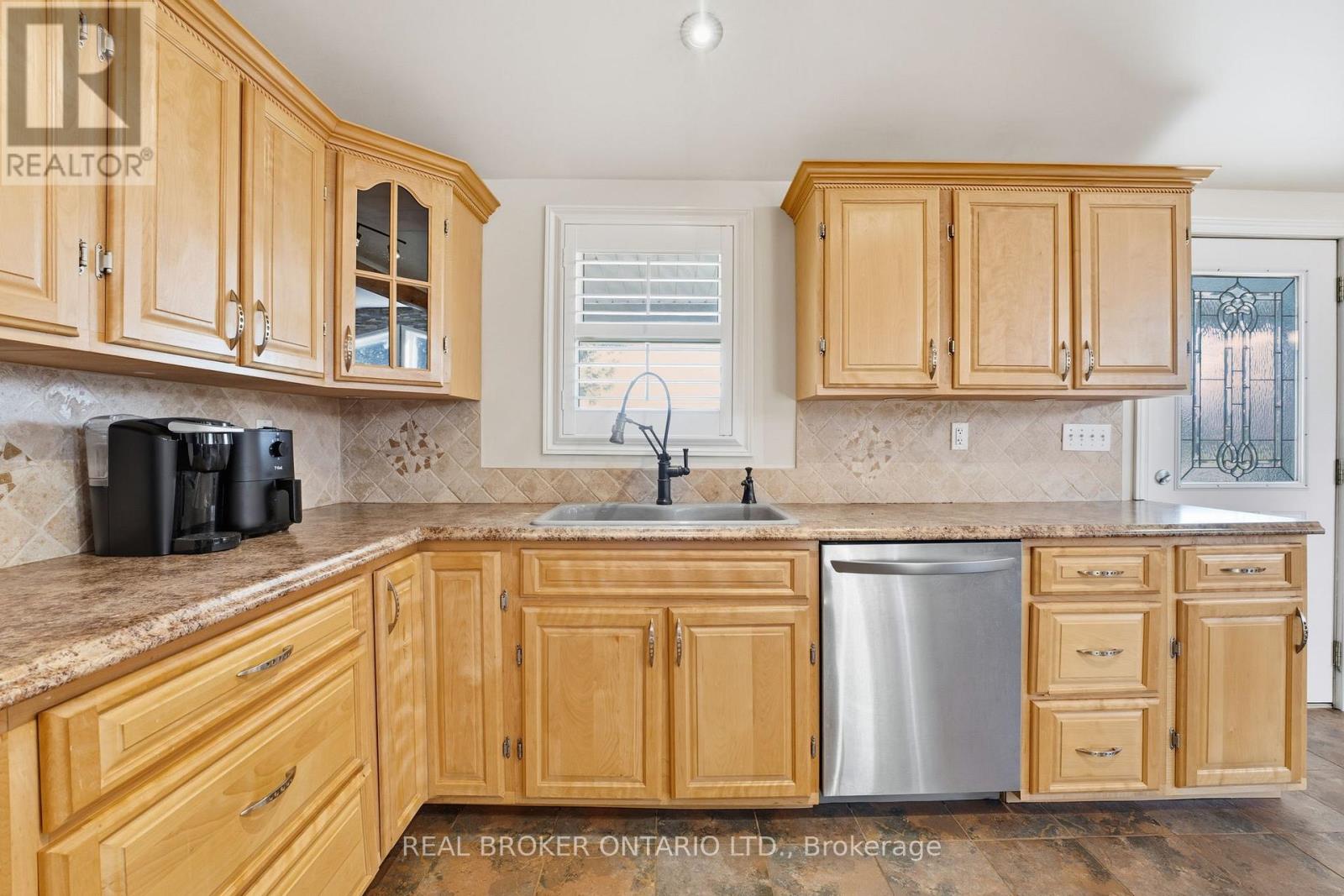 11683 Springfield Road, Malahide, Ontario  N0L 2J0 - Photo 10 - X12471230