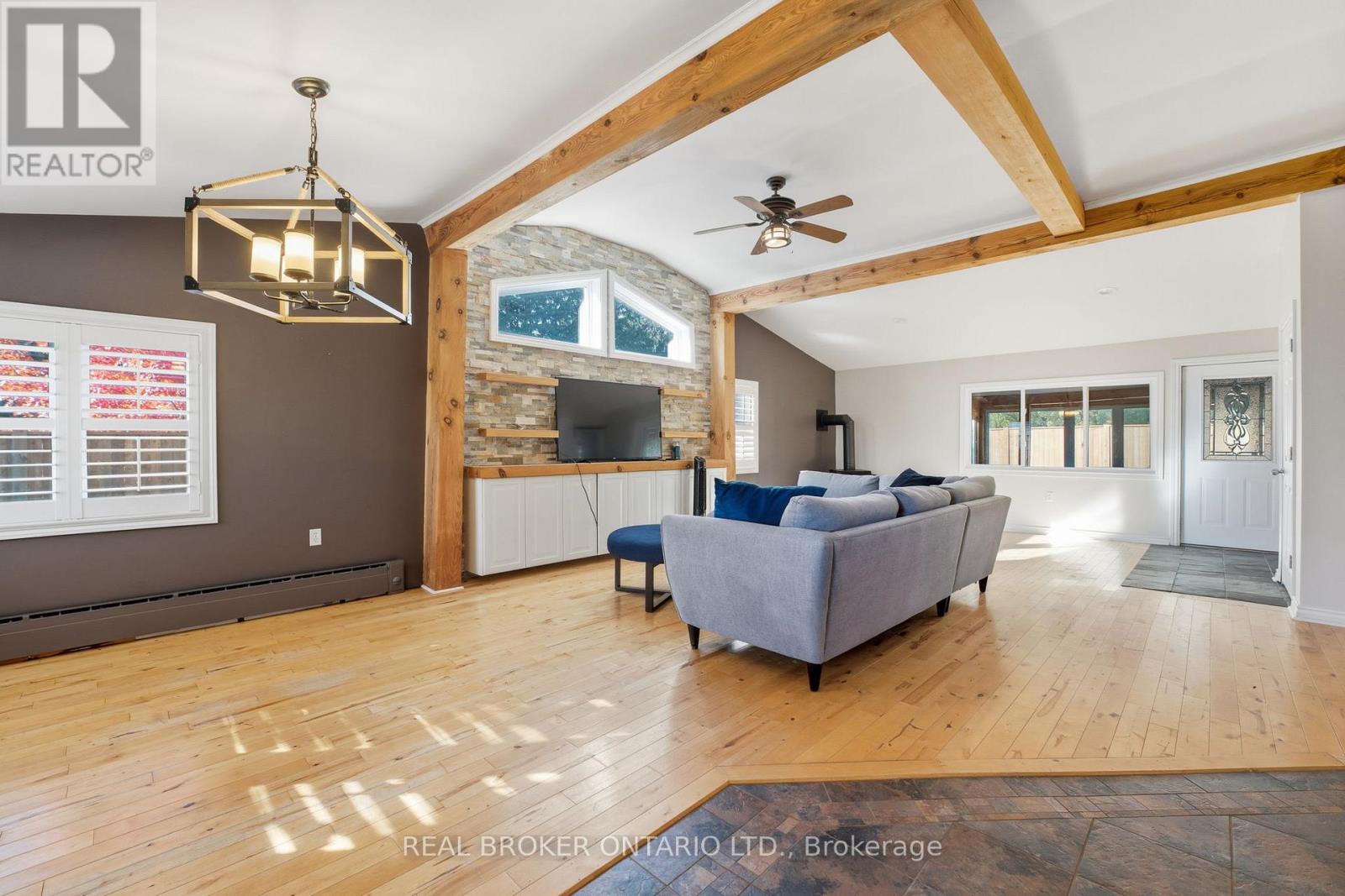 11683 Springfield Road, Malahide, Ontario  N0L 2J0 - Photo 7 - X12471230