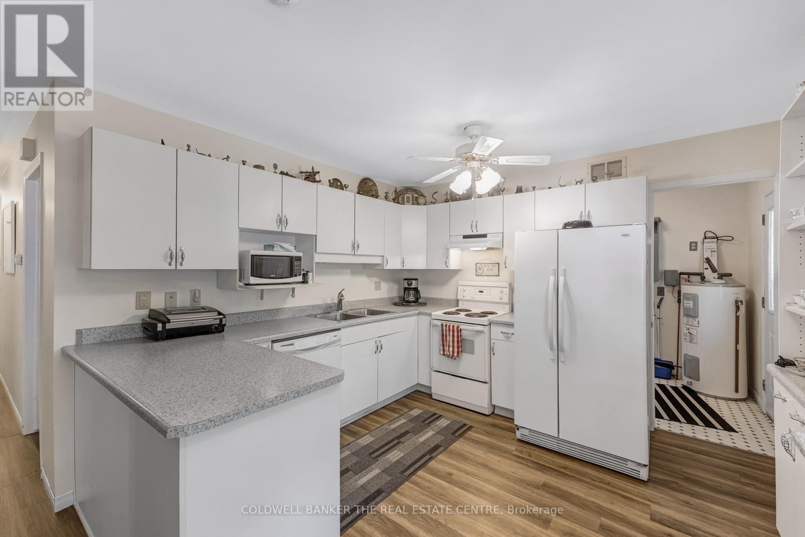 1 Reynolds Place, Prince Edward County, Ontario  K0K 3L0 - Photo 10 - X12471233