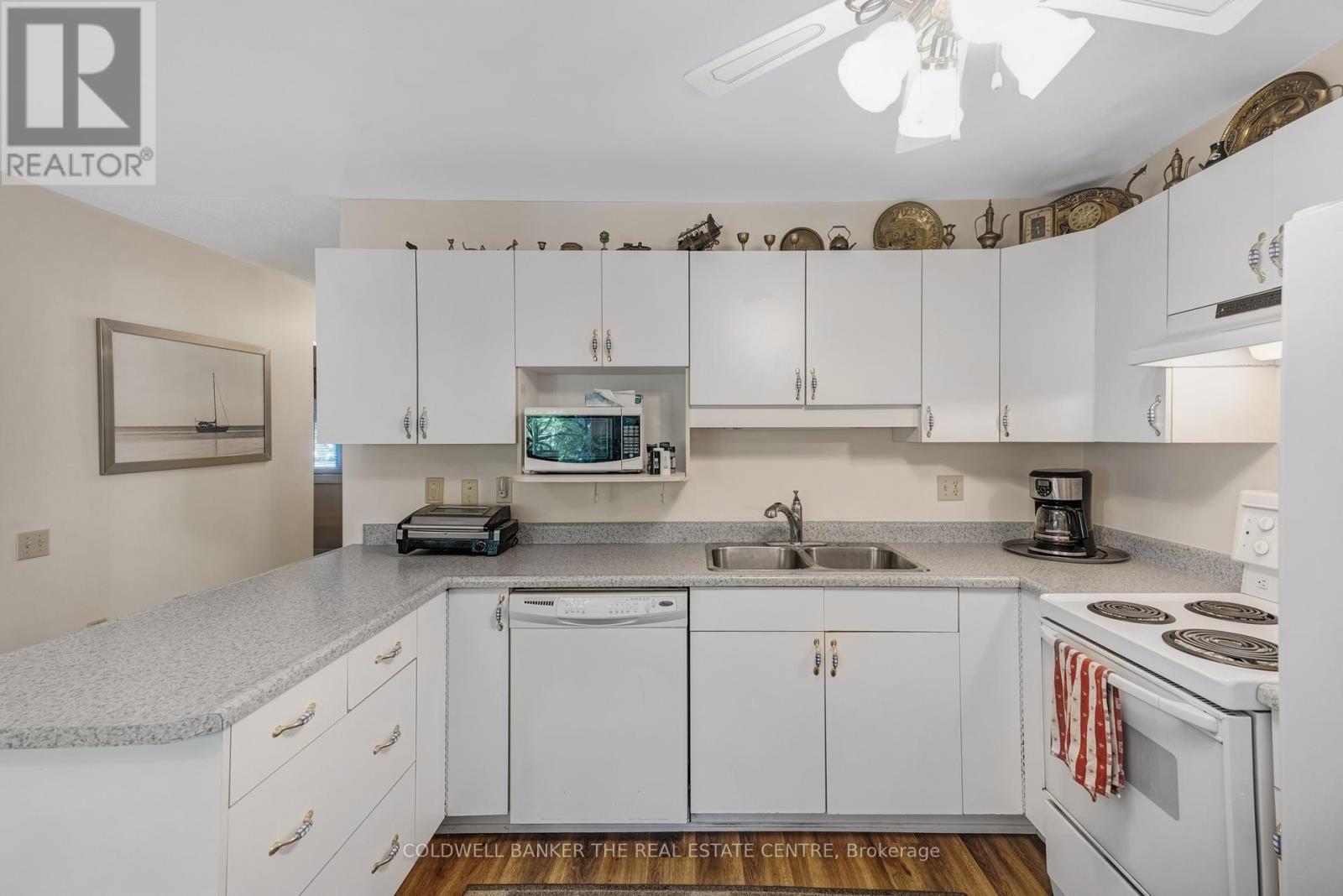 1 Reynolds Place, Prince Edward County, Ontario  K0K 3L0 - Photo 11 - X12471233