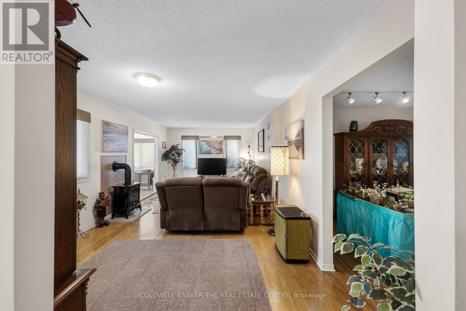 1 Reynolds Place, Prince Edward County, Ontario  K0K 3L0 - Photo 13 - X12471233