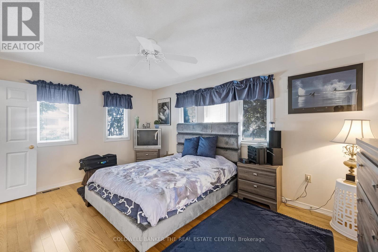 1 Reynolds Place, Prince Edward County, Ontario  K0K 3L0 - Photo 22 - X12471233