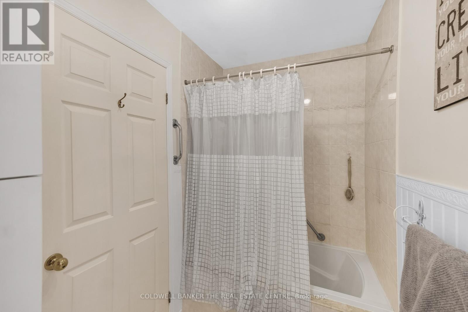1 Reynolds Place, Prince Edward County, Ontario  K0K 3L0 - Photo 24 - X12471233
