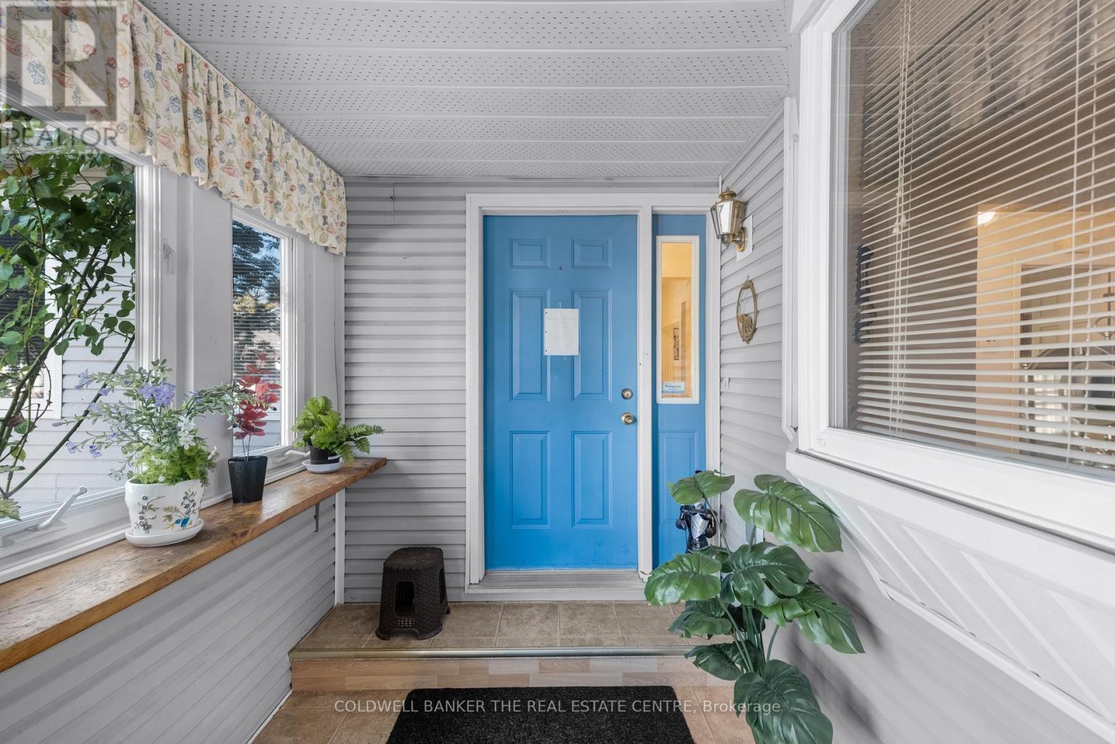 1 Reynolds Place, Prince Edward County, Ontario  K0K 3L0 - Photo 6 - X12471233
