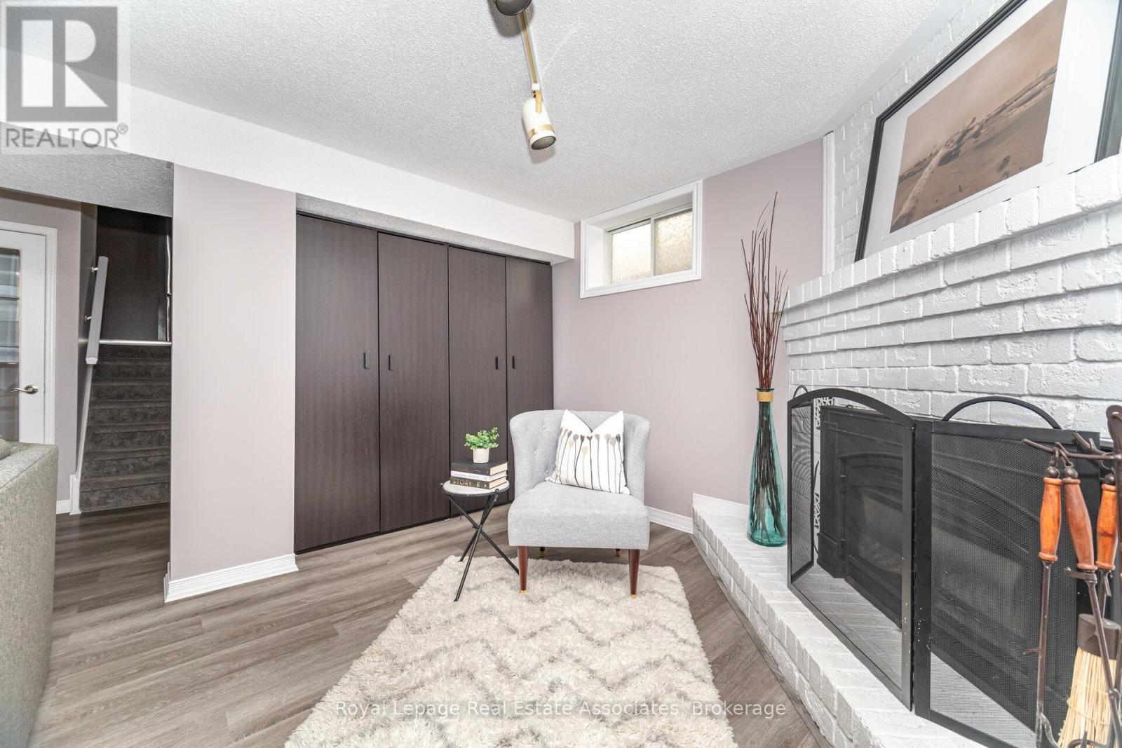 225 Golfwood Drive, Hamilton (Gurnett), Ontario  L9C 7C6 - Photo 30 - X12471284