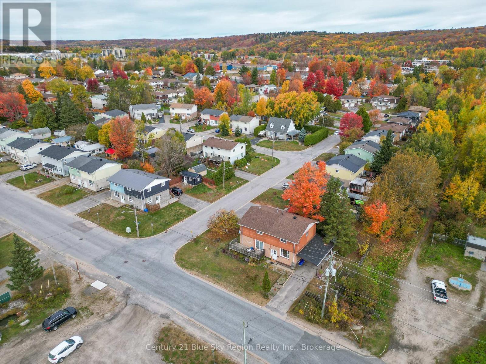 4 Sovereign Drive, North Bay, Ontario  P1A 2X9 - Photo 34 - X12471412