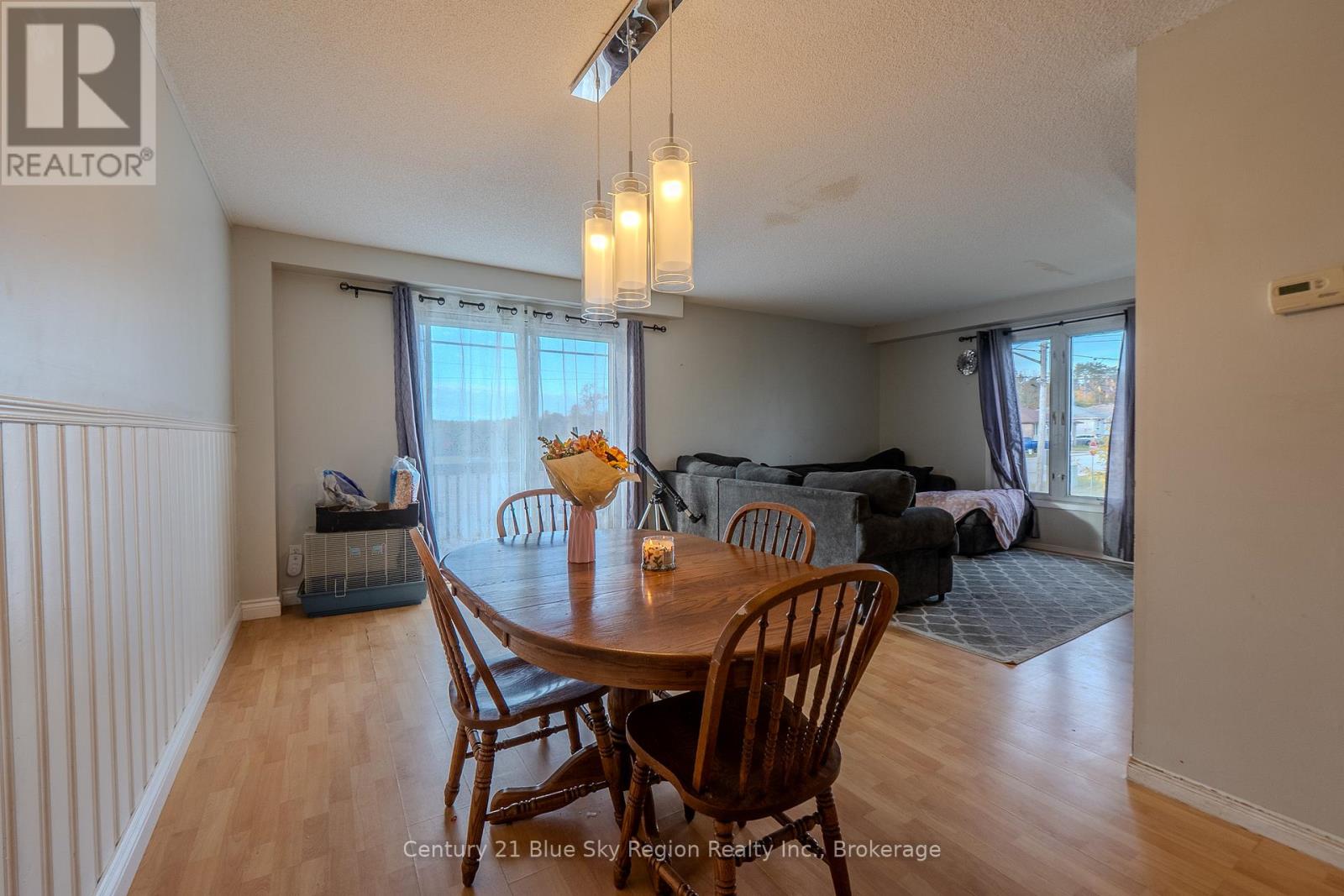4 Sovereign Drive, North Bay, Ontario  P1A 2X9 - Photo 7 - X12471412