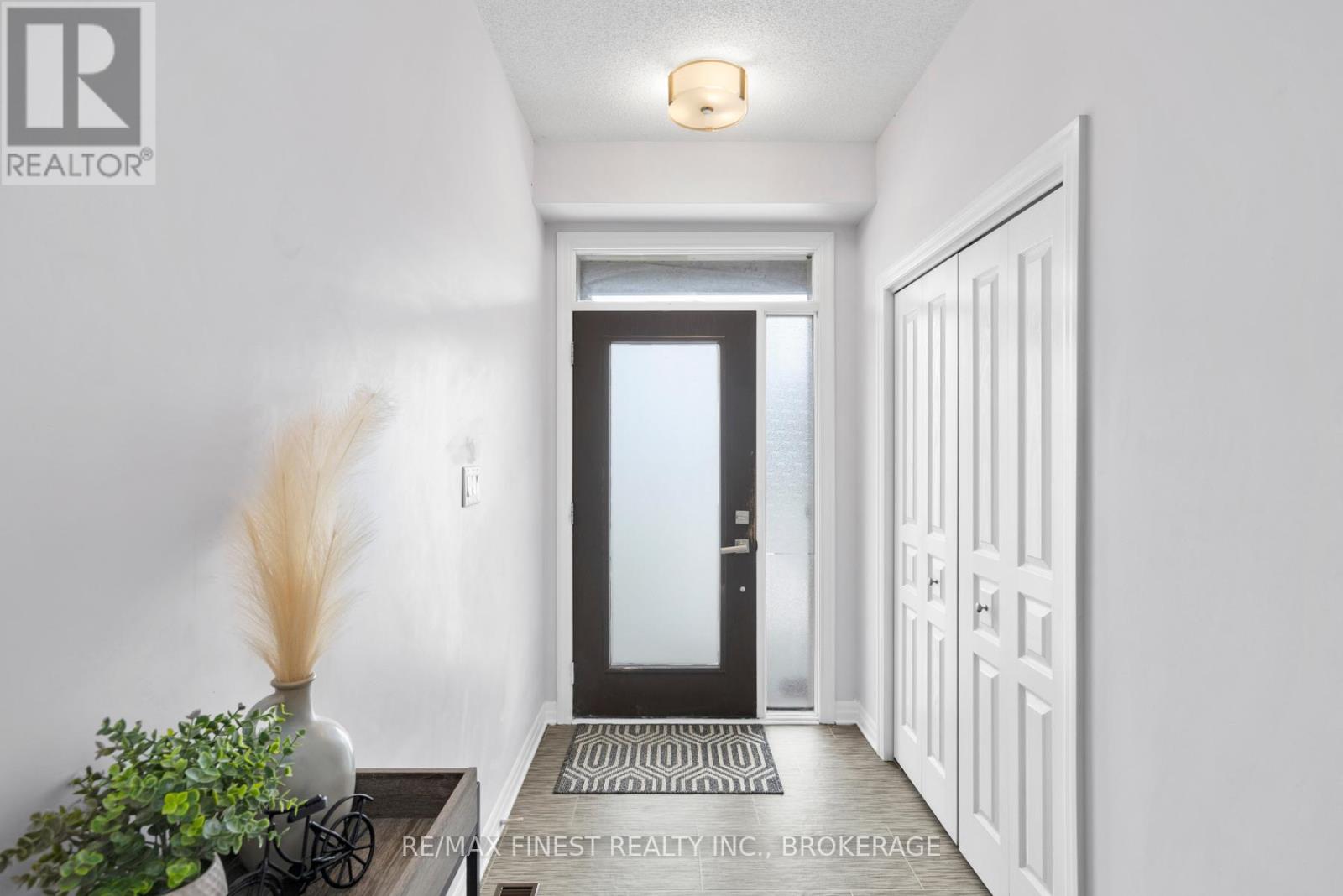 937 Riverview Way, Kingston, Ontario  K7K 7J8 - Photo 4 - X12233696