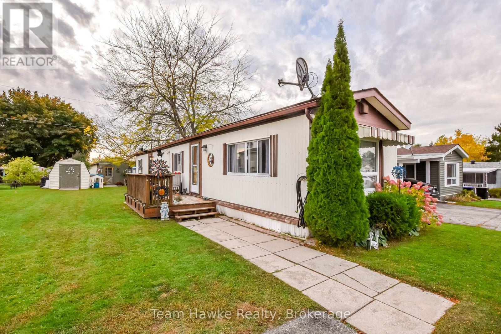 48 Northland Drive, Midland, Ontario  L4R 5B5 - Photo 2 - S12471446