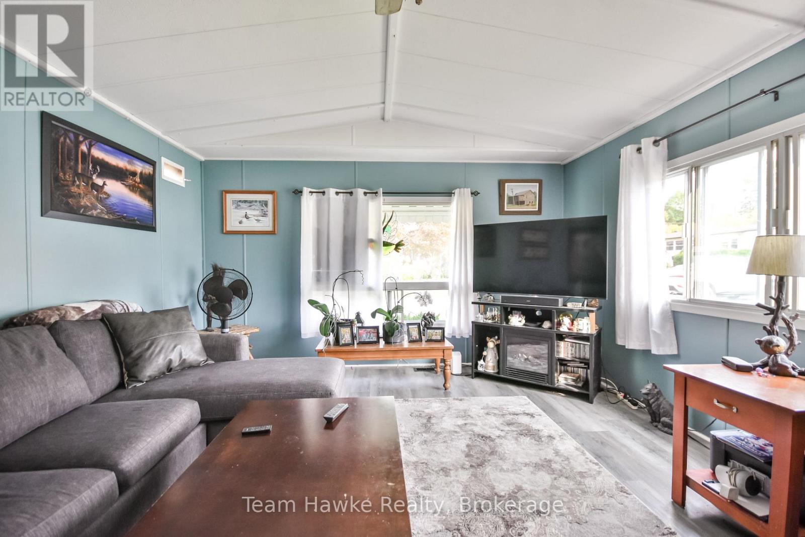 48 Northland Drive, Midland, Ontario  L4R 5B5 - Photo 8 - S12471446