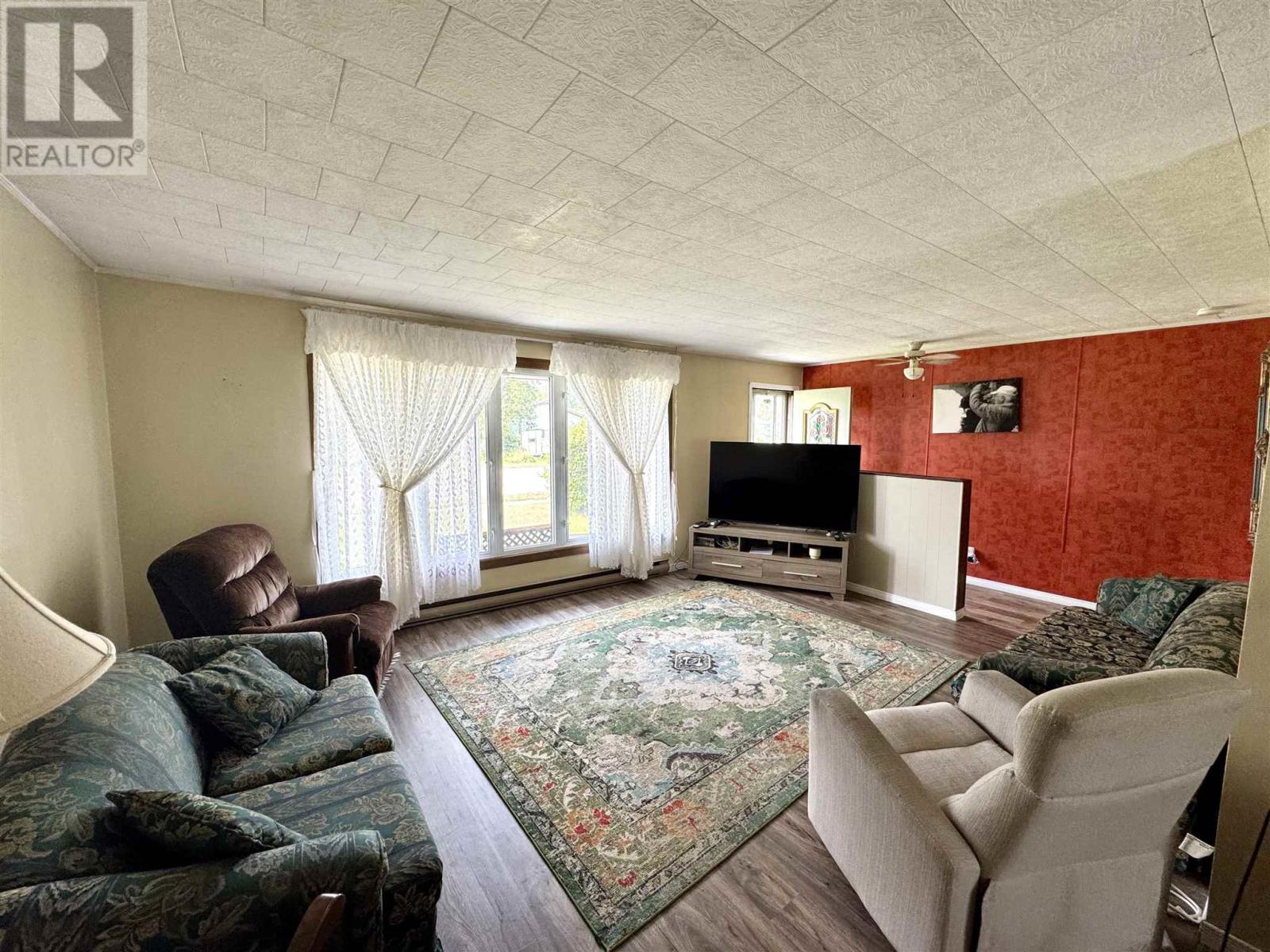109 Regina Cres, Wawa, Ontario  P0S 1K0 - Photo 7 - SM252167