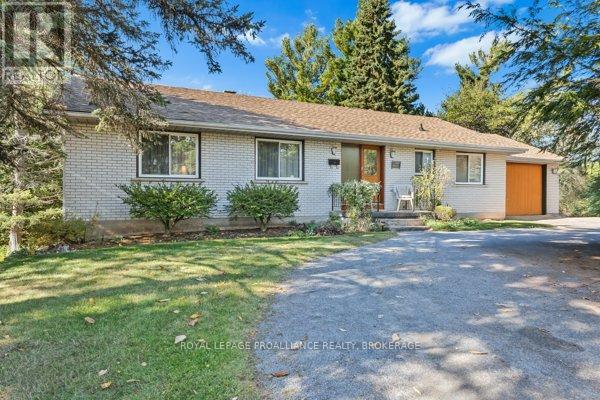 1125 Lincoln Drive, Kingston (South Of Taylor-Kidd Blvd), Ontario  K7M 4Z7 - Photo 2 - X12471475