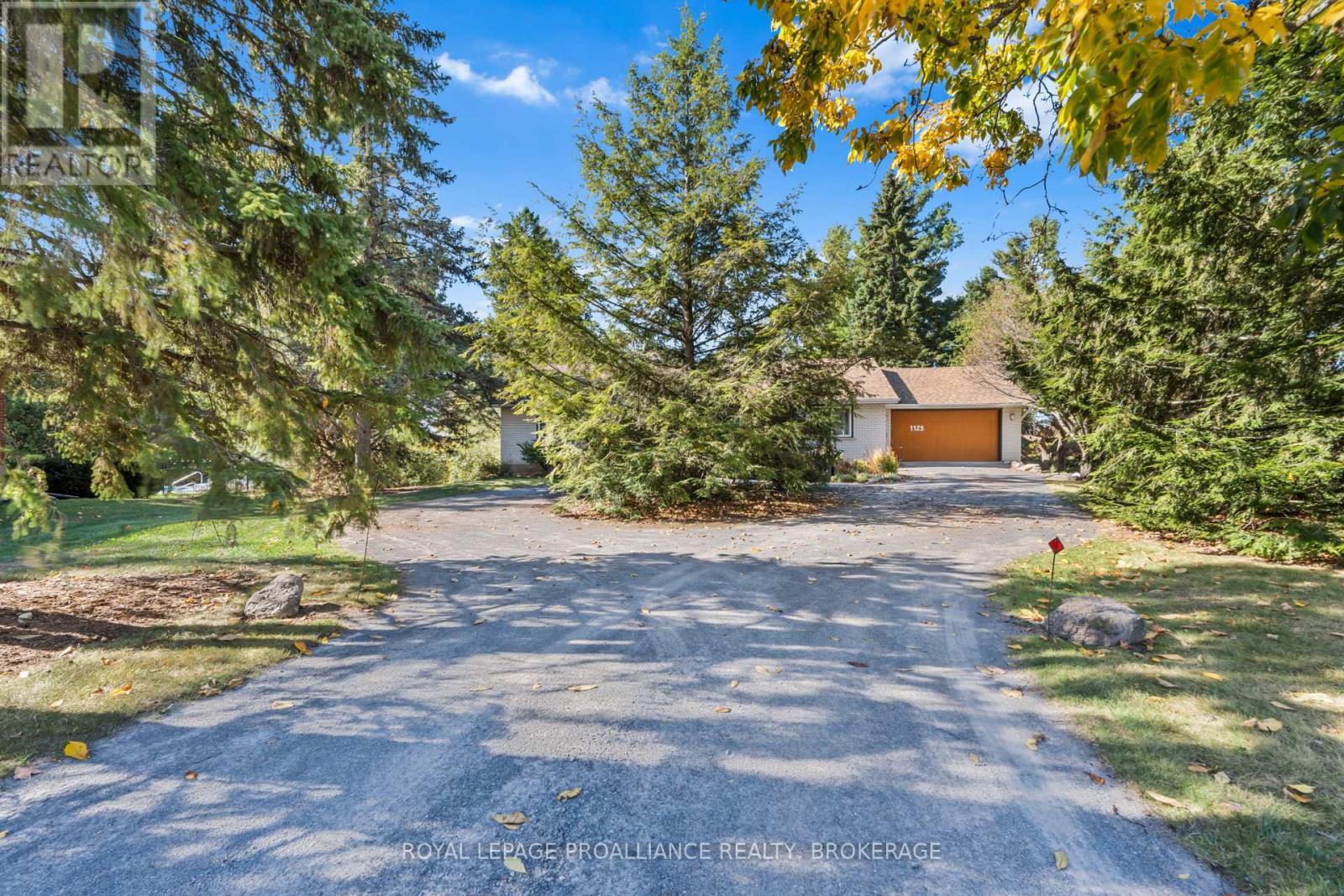 1125 Lincoln Drive, Kingston (South Of Taylor-Kidd Blvd), Ontario  K7M 4Z7 - Photo 3 - X12471475