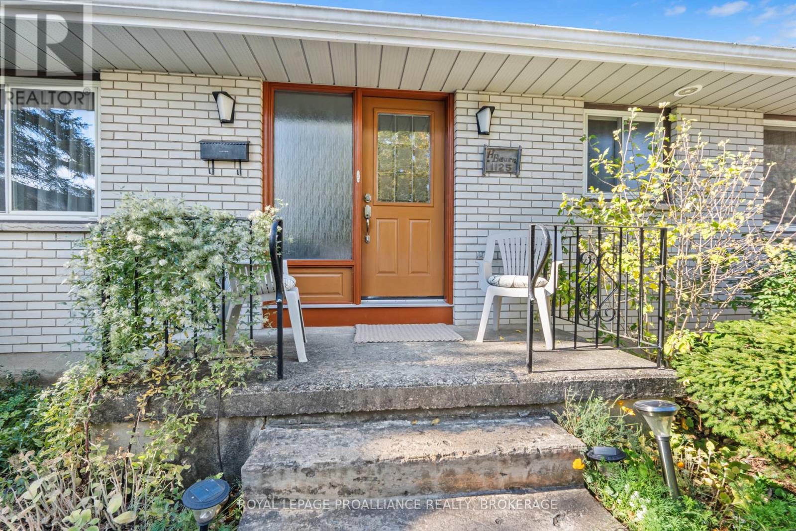 1125 Lincoln Drive, Kingston (South Of Taylor-Kidd Blvd), Ontario  K7M 4Z7 - Photo 4 - X12471475