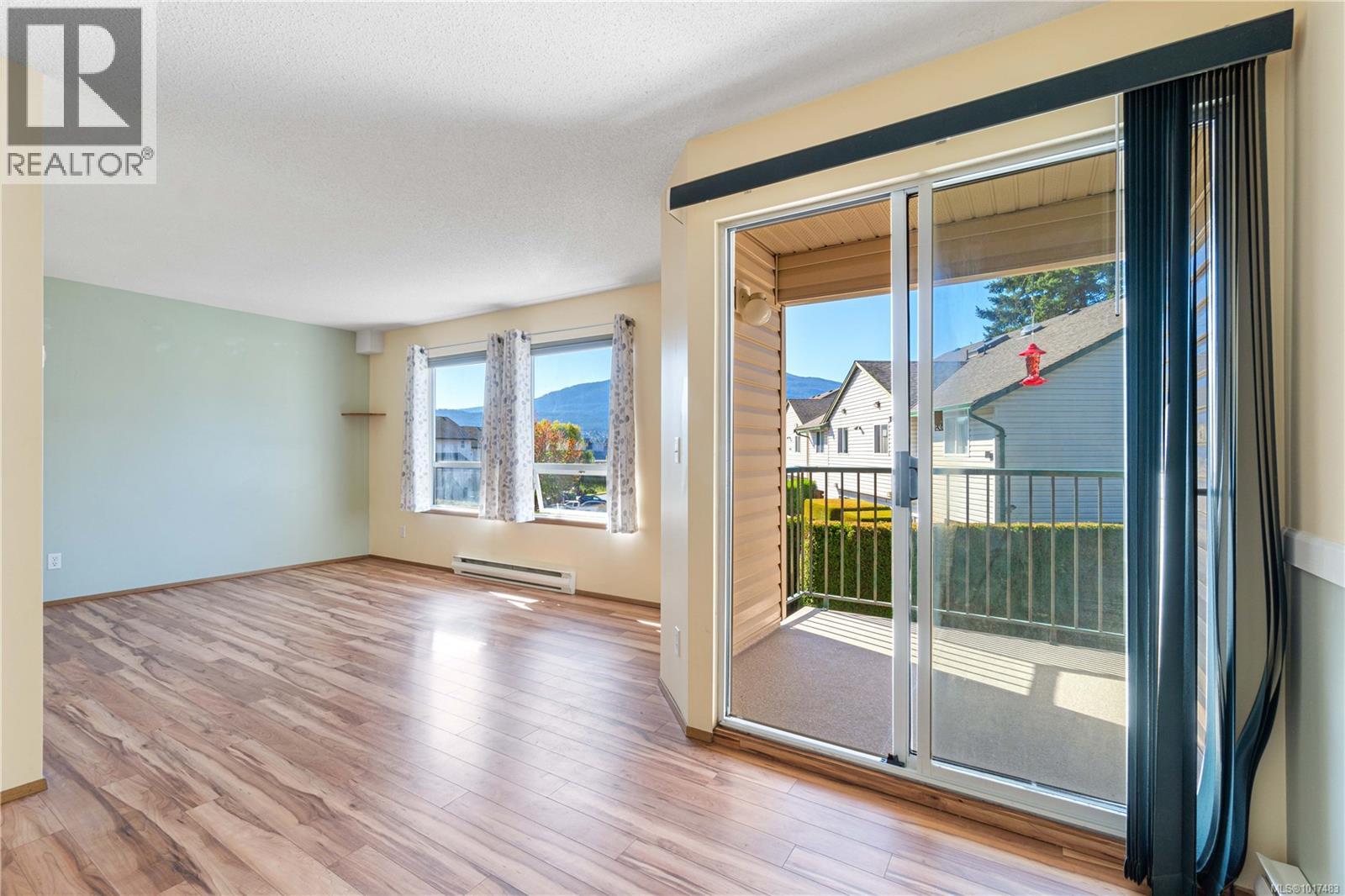 205 1912 Bowen Rd, Nanaimo, British Columbia