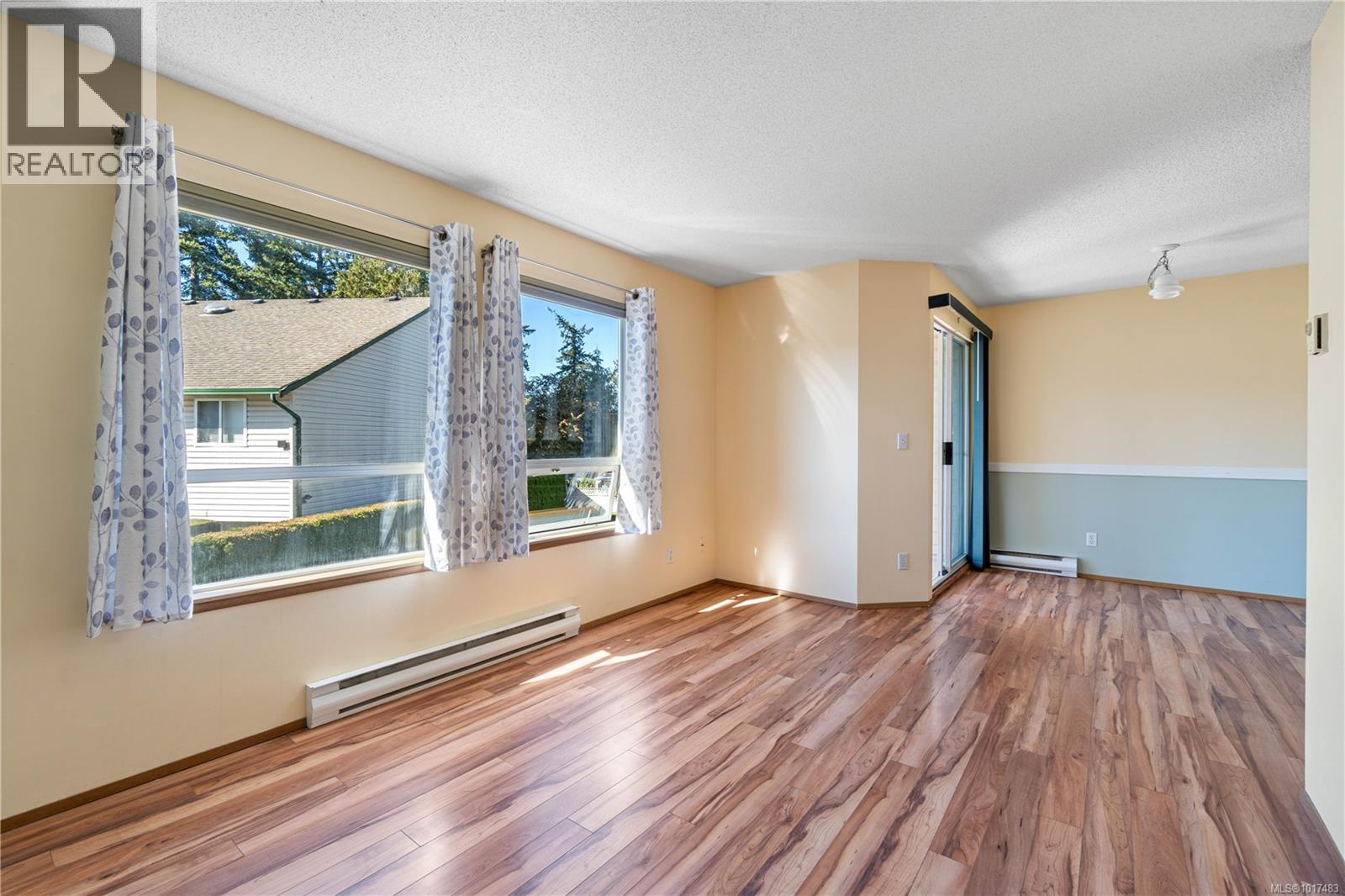 205 1912 Bowen Rd, Nanaimo, British Columbia  V9S 5S6 - Photo 5 - 1017483