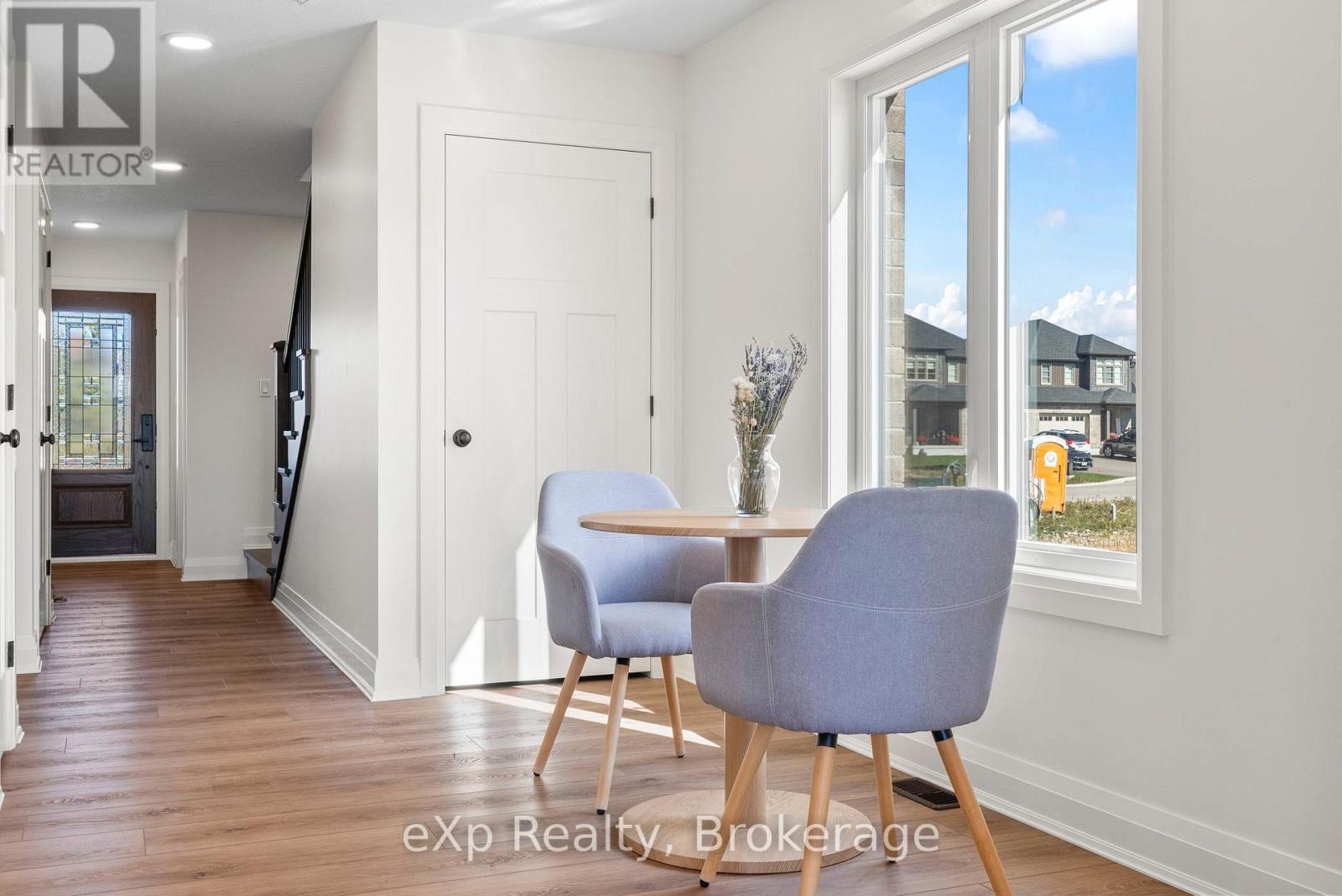 544 Newfoundland Street, Wellington North (Mount Forest), Ontario  N0G 2L2 - Photo 11 - X12471455