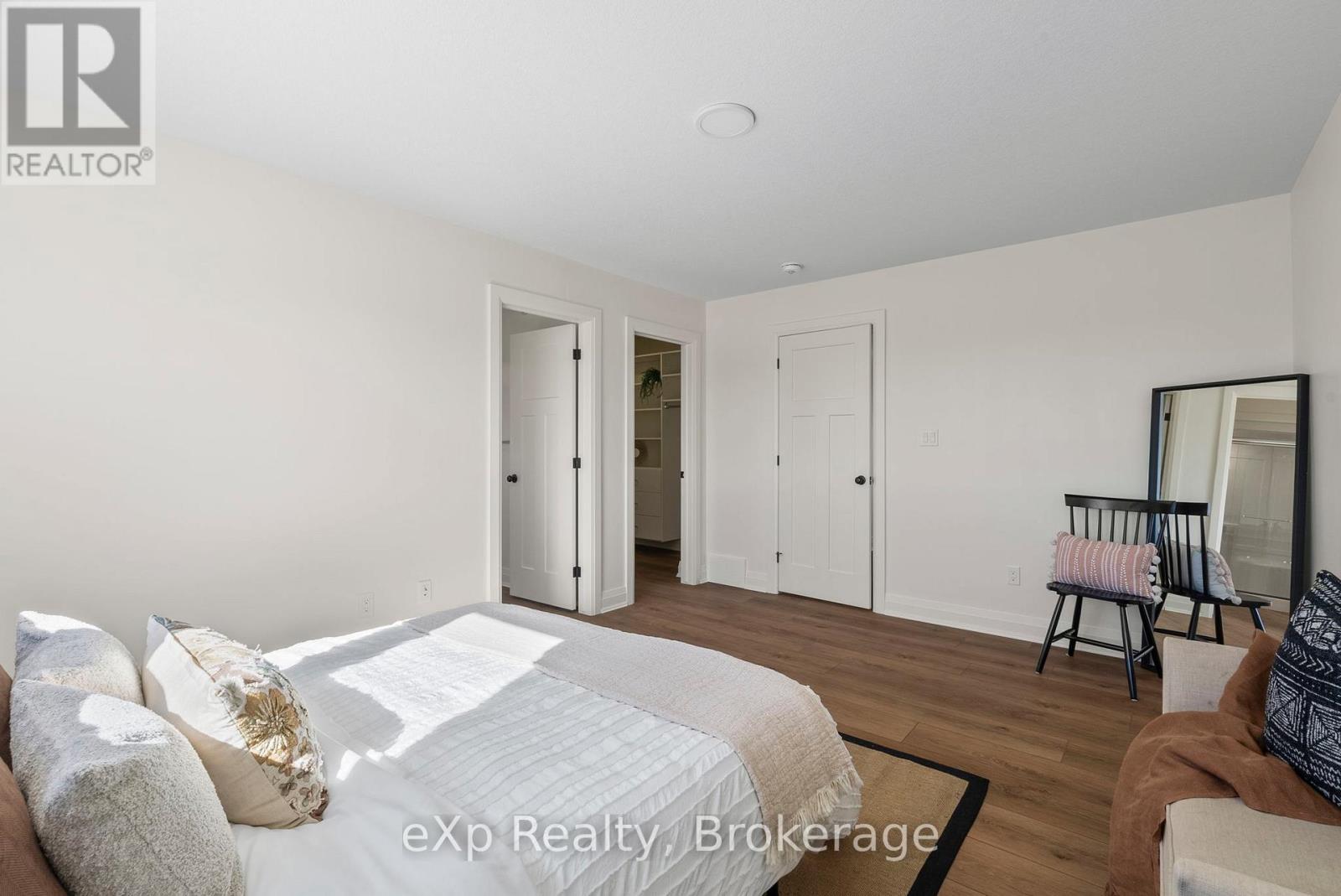 544 Newfoundland Street, Wellington North (Mount Forest), Ontario  N0G 2L2 - Photo 25 - X12471455