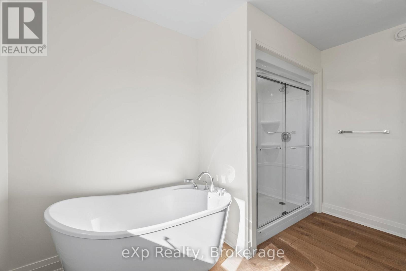 544 Newfoundland Street, Wellington North (Mount Forest), Ontario  N0G 2L2 - Photo 28 - X12471455