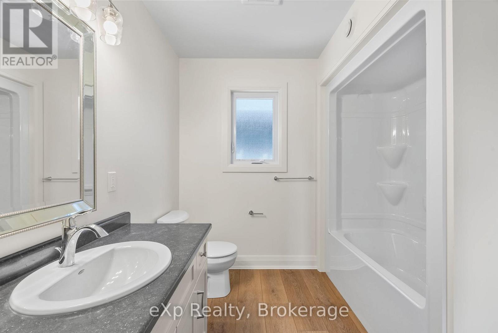 544 Newfoundland Street, Wellington North (Mount Forest), Ontario  N0G 2L2 - Photo 30 - X12471455
