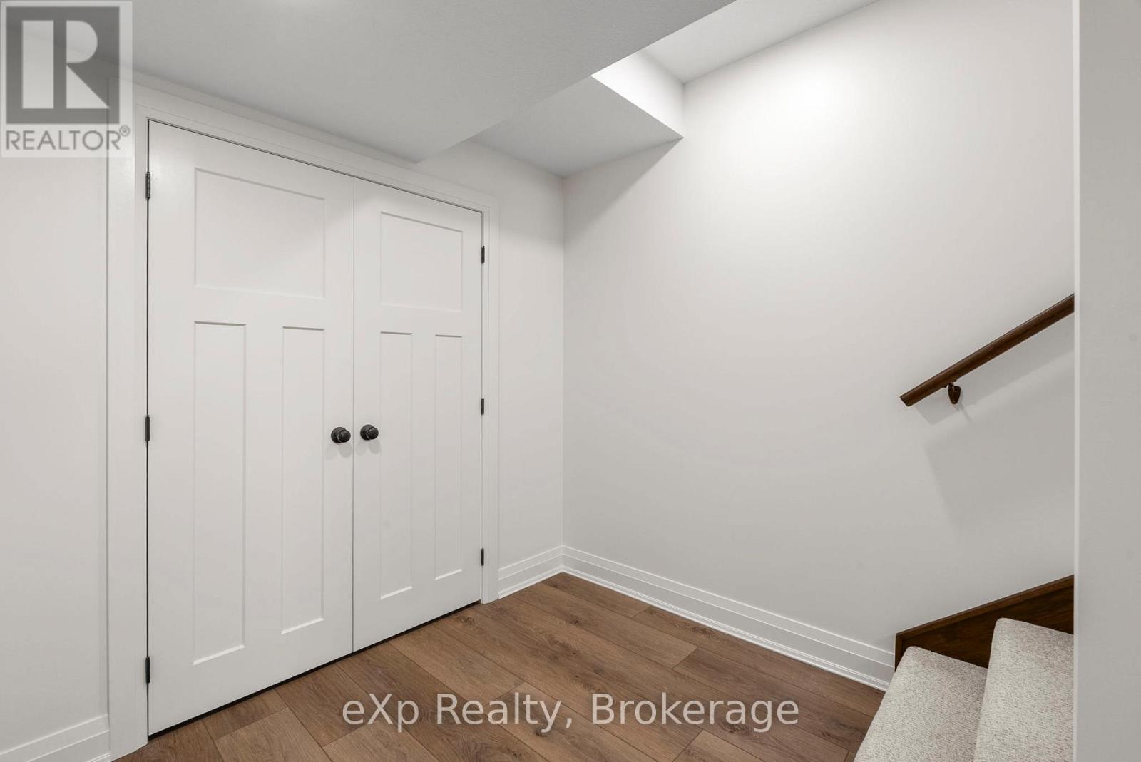 544 Newfoundland Street, Wellington North (Mount Forest), Ontario  N0G 2L2 - Photo 34 - X12471455