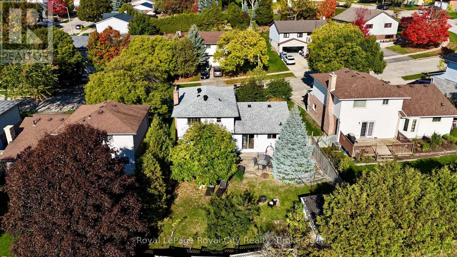 40 Shoemaker Crescent, Guelph (Willow West/sugarbush/west Acres), Ontario  N1K 1J6 - Photo 2 - X12471482