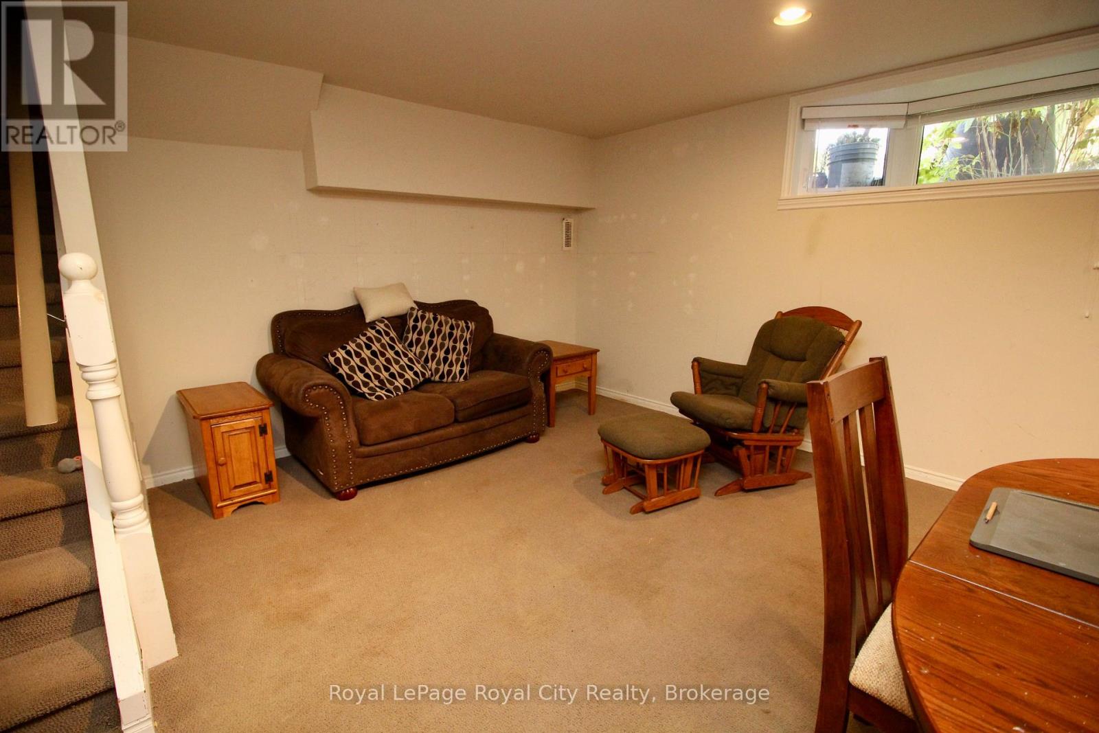 40 Shoemaker Crescent, Guelph (Willow West/sugarbush/west Acres), Ontario  N1K 1J6 - Photo 44 - X12471482