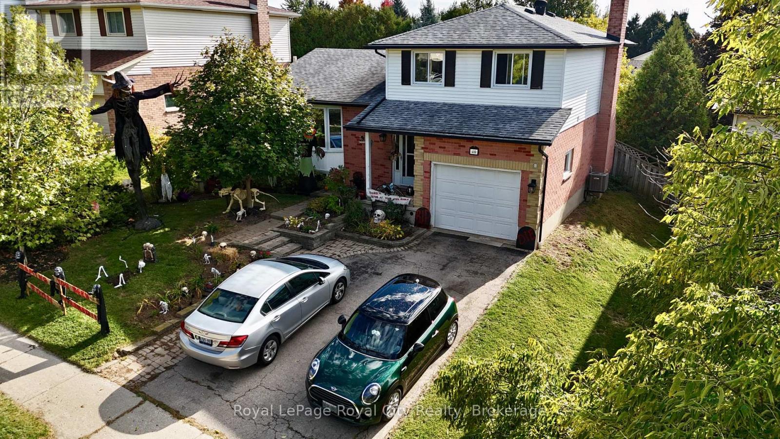 40 Shoemaker Crescent, Guelph (Willow West/sugarbush/west Acres), Ontario  N1K 1J6 - Photo 7 - X12471482