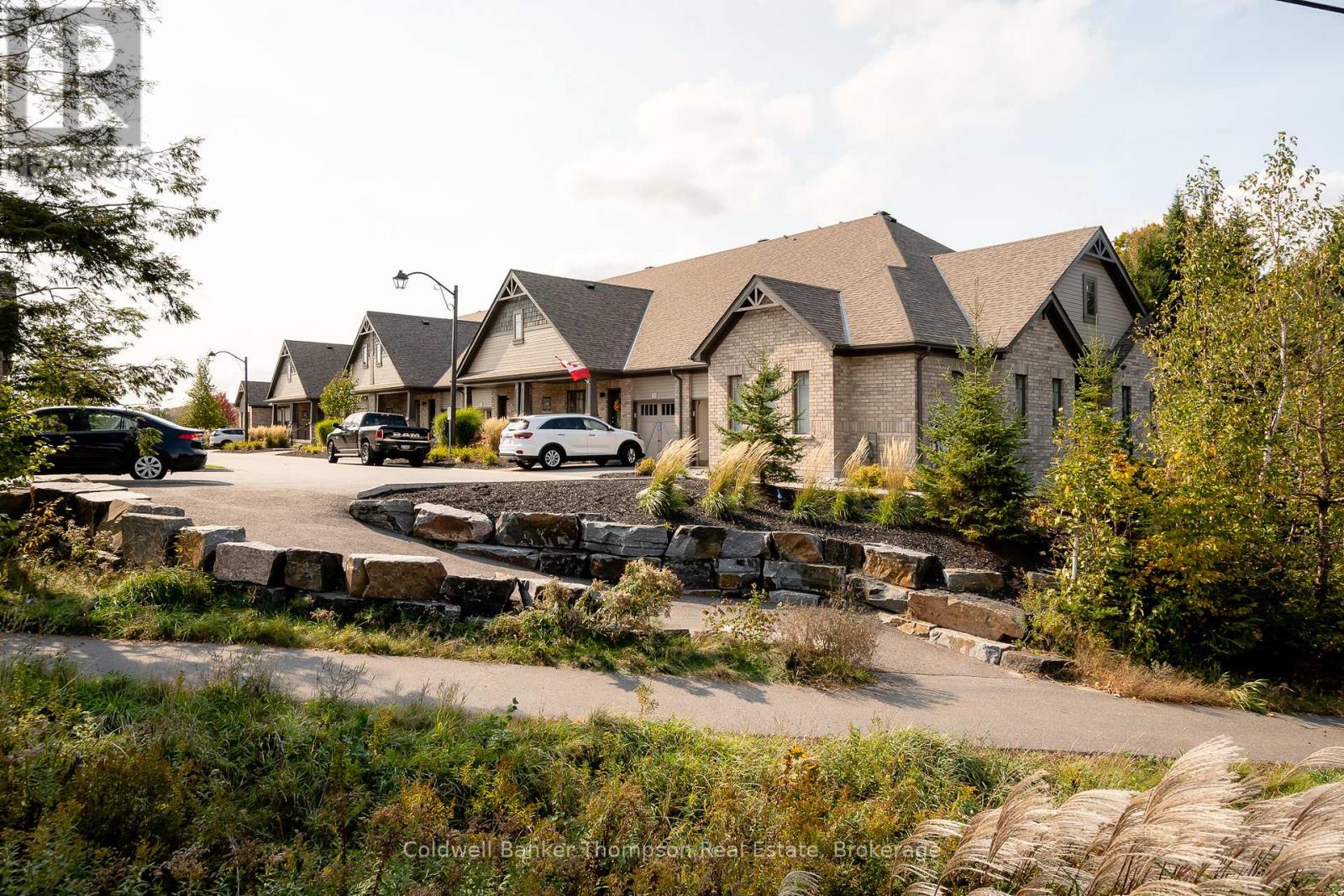 11 Tristan Lane, Huntsville, Ontario  P1H 0E9 - Photo 2 - X12471503