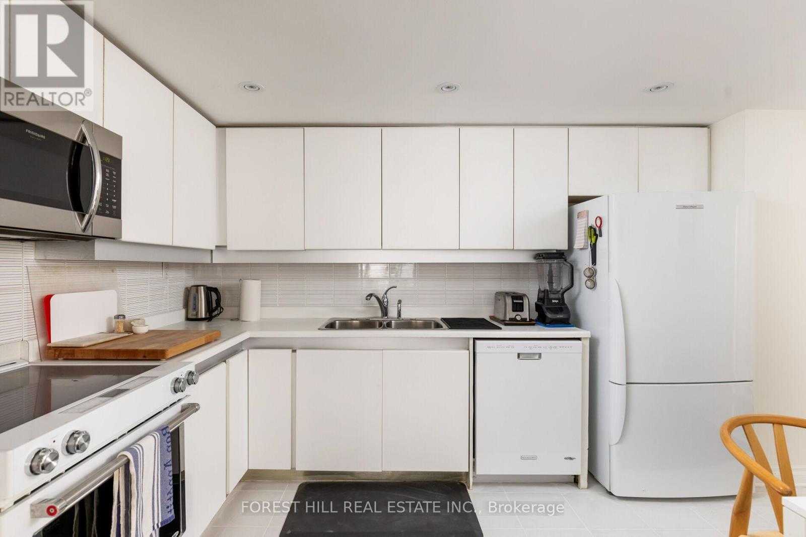 505 - 164 Cumberland Street, Toronto, Ontario  M5R 1A8 - Photo 22 - C12471343