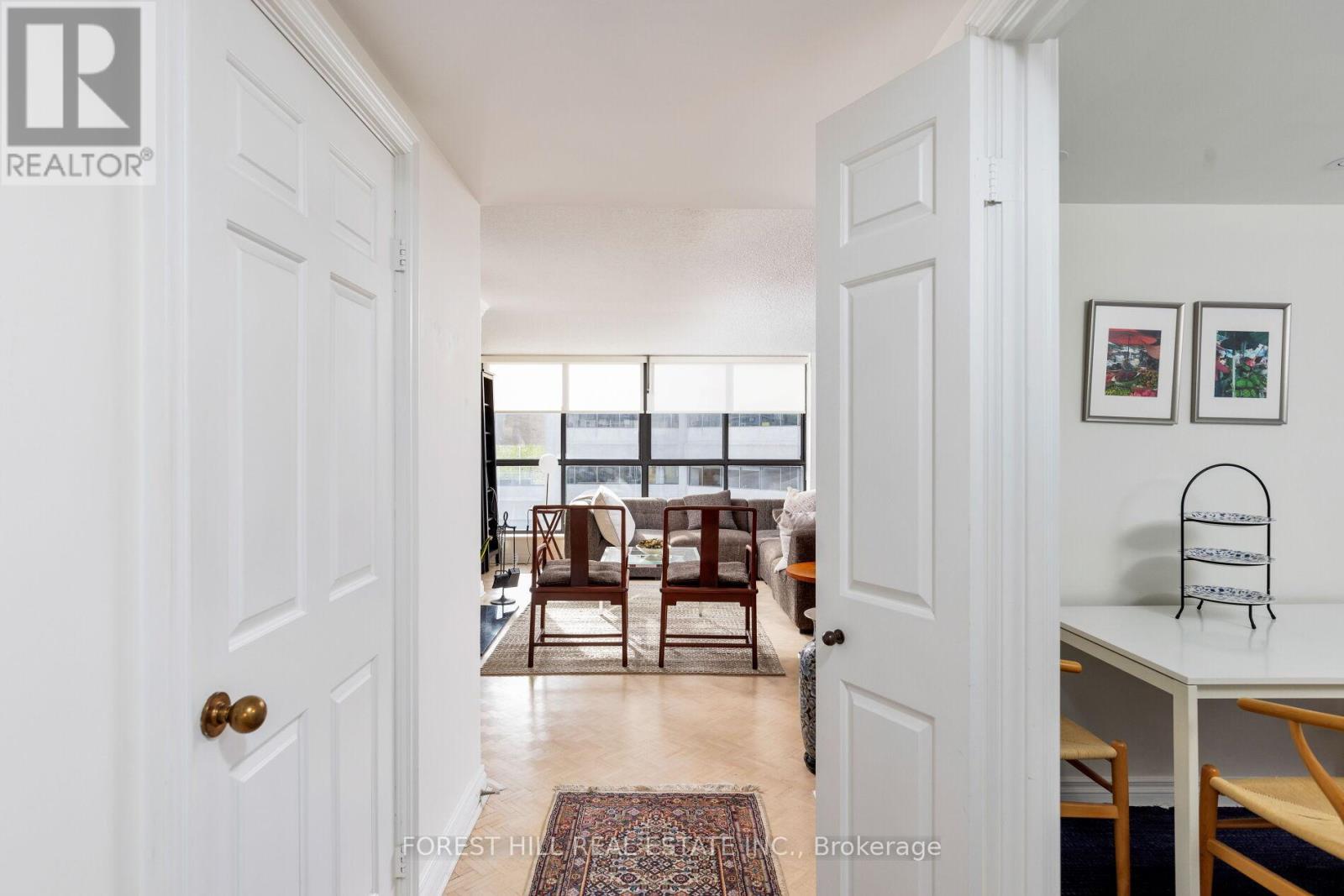 505 - 164 Cumberland Street, Toronto, Ontario  M5R 1A8 - Photo 6 - C12471343