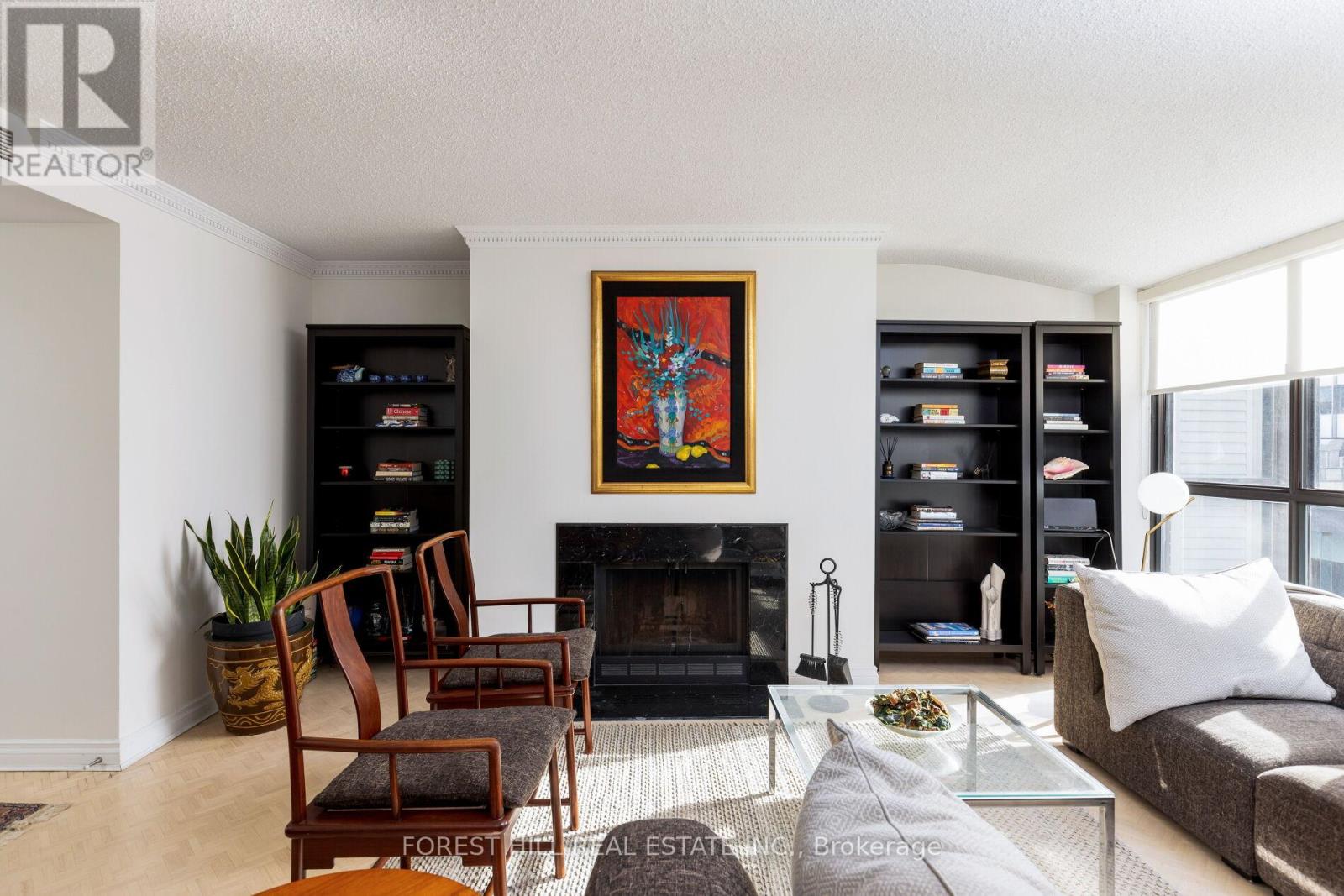 505 - 164 Cumberland Street, Toronto, Ontario  M5R 1A8 - Photo 8 - C12471343