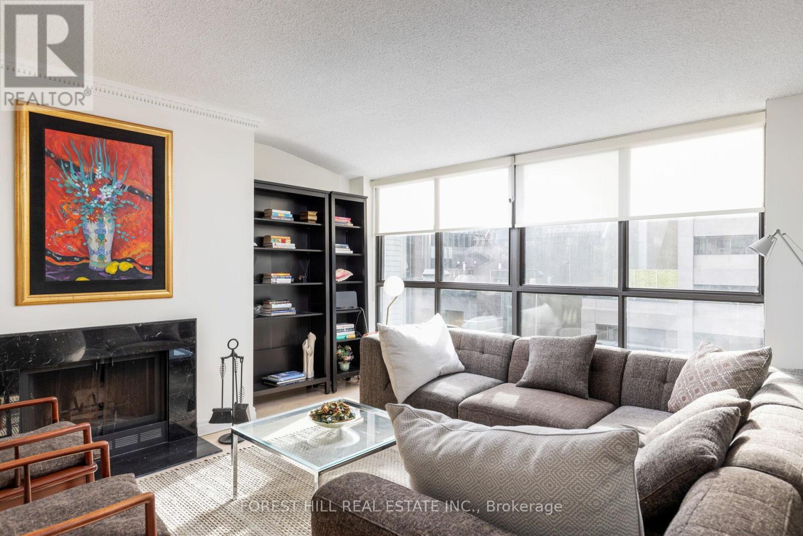 505 - 164 Cumberland Street, Toronto, Ontario  M5R 1A8 - Photo 9 - C12471343