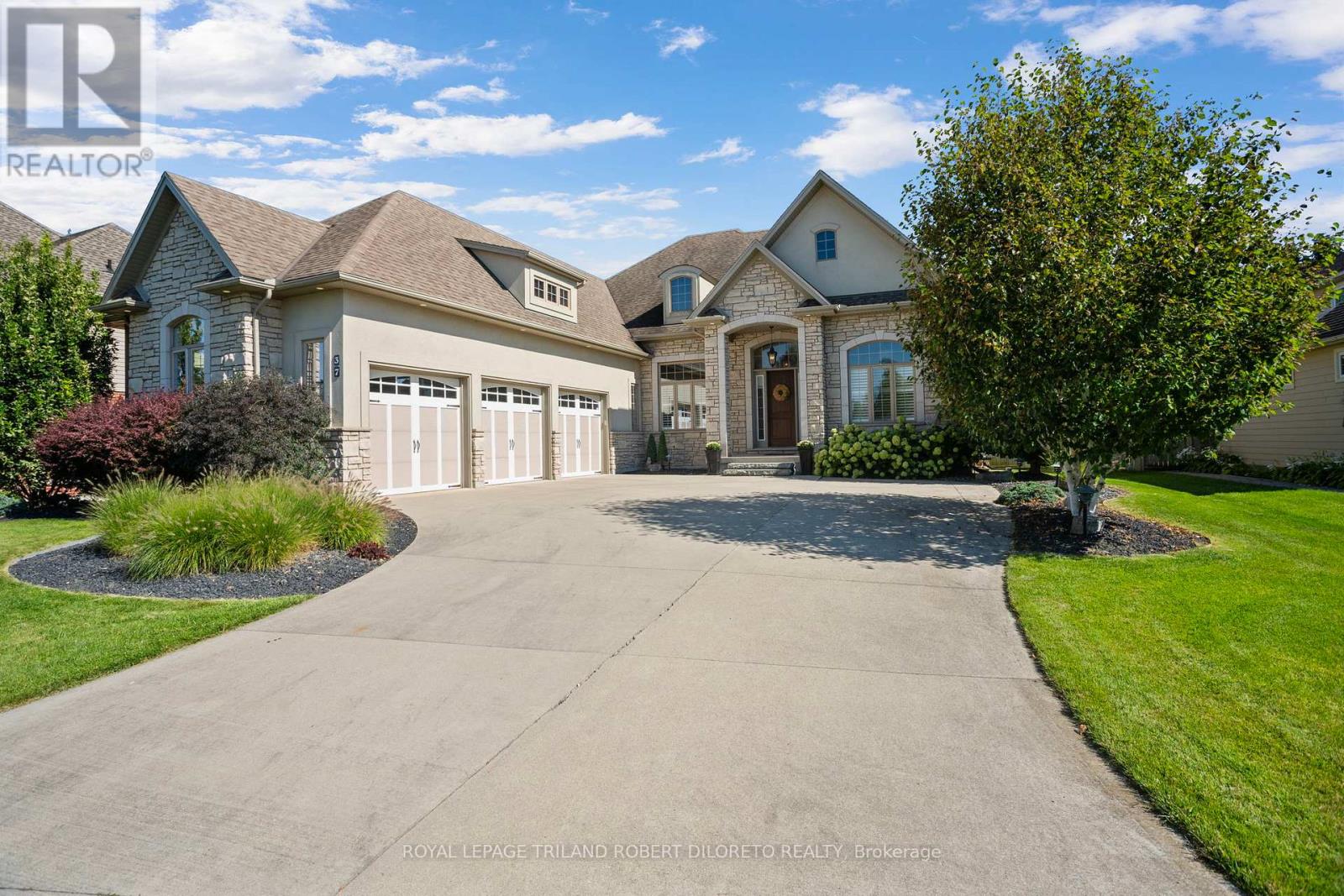 37 BARON CRESCENT, Middlesex Centre, Ontario