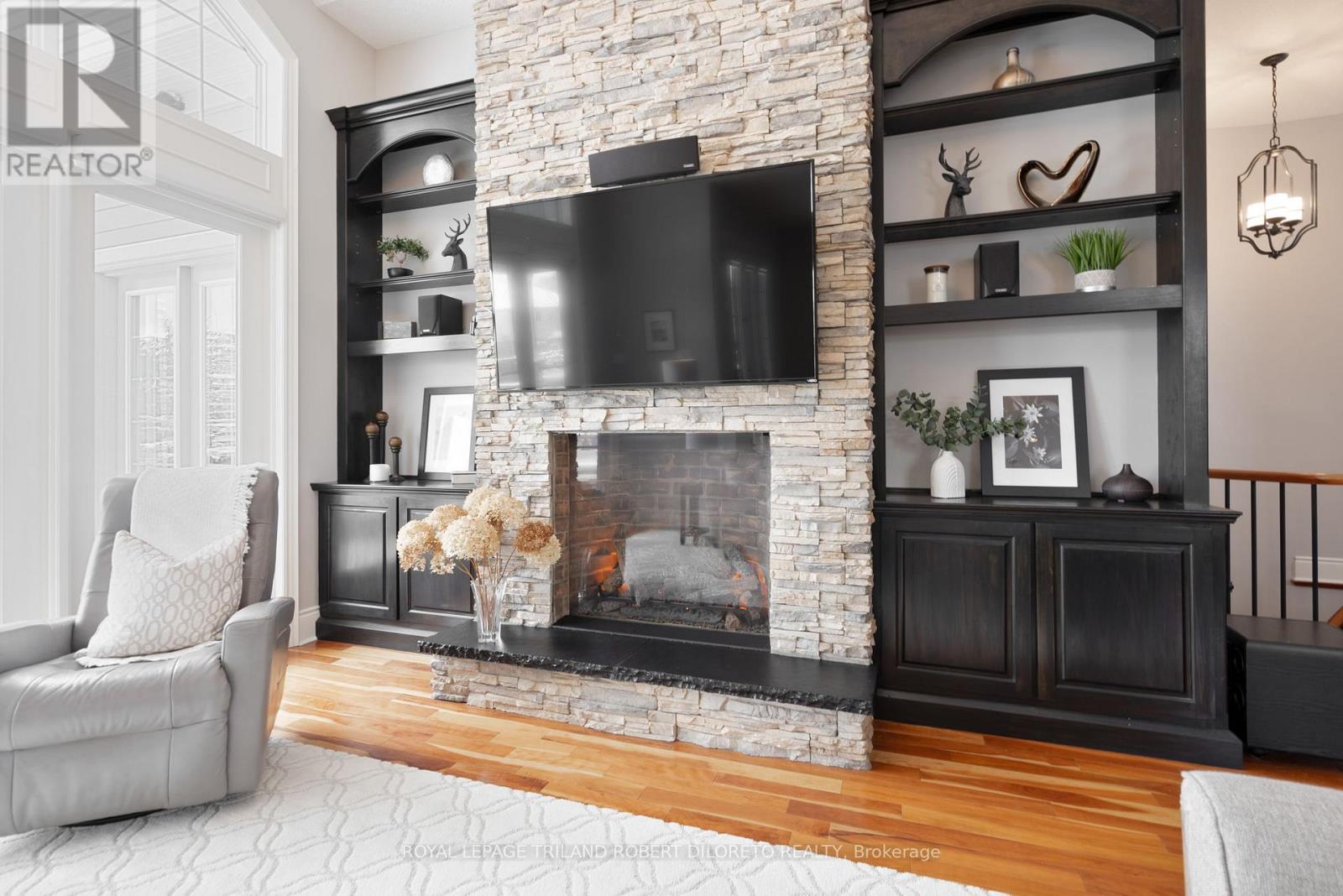 37 Baron Crescent, Middlesex Centre (Kilworth), Ontario  N0L 1R0 - Photo 15 - X12471509