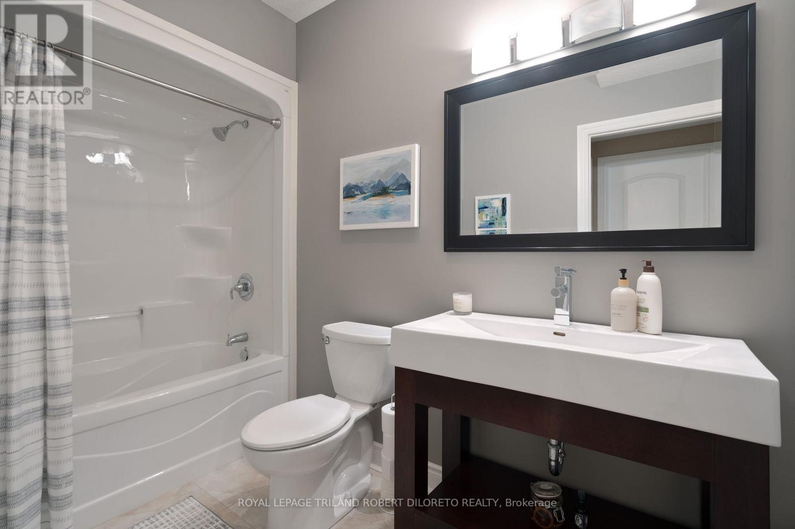 37 Baron Crescent, Middlesex Centre (Kilworth), Ontario  N0L 1R0 - Photo 34 - X12471509