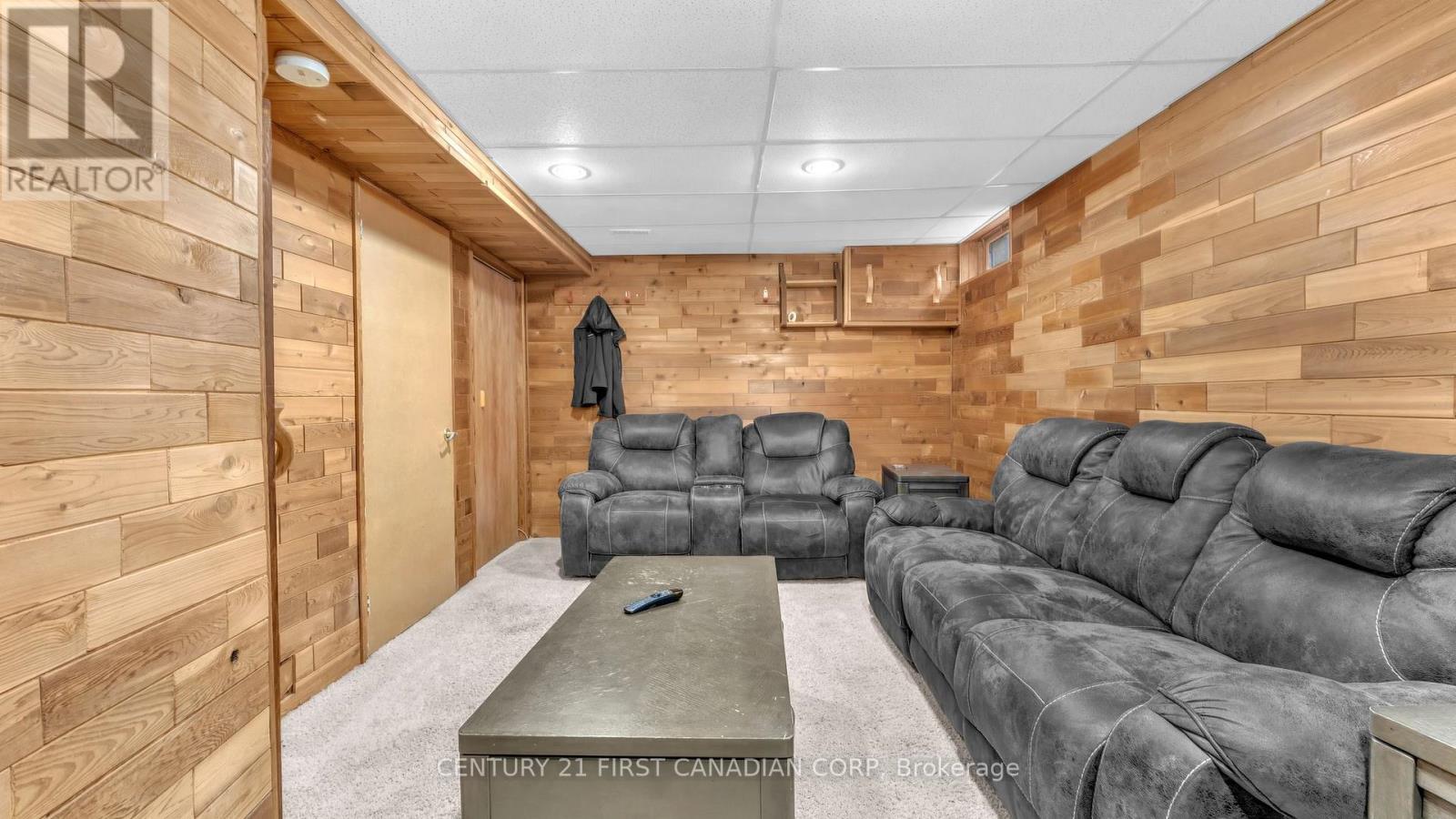 22 - 300 Sandringham Crescent, London South (South R), Ontario  N6C 5B4 - Photo 21 - X12471526