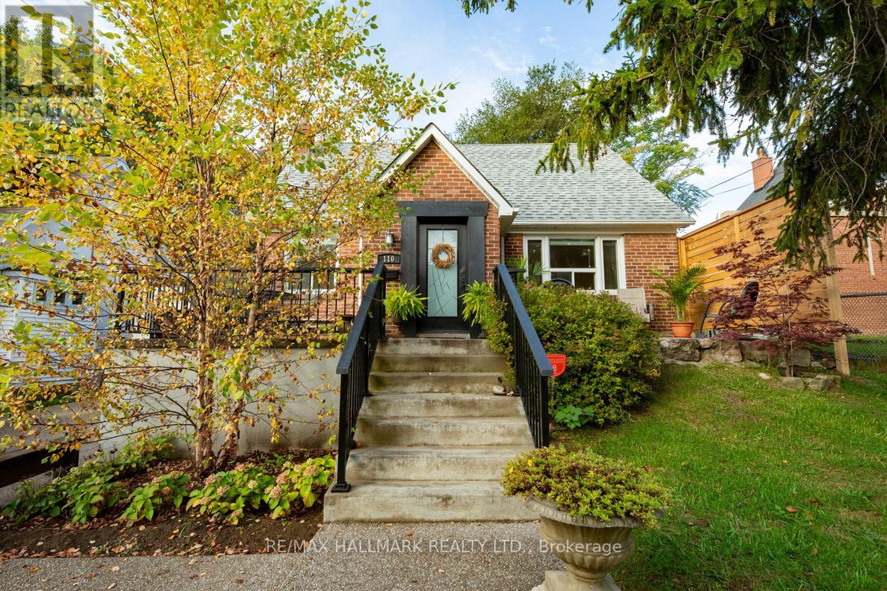 110 LAKESIDE AVENUE, Toronto, Ontario