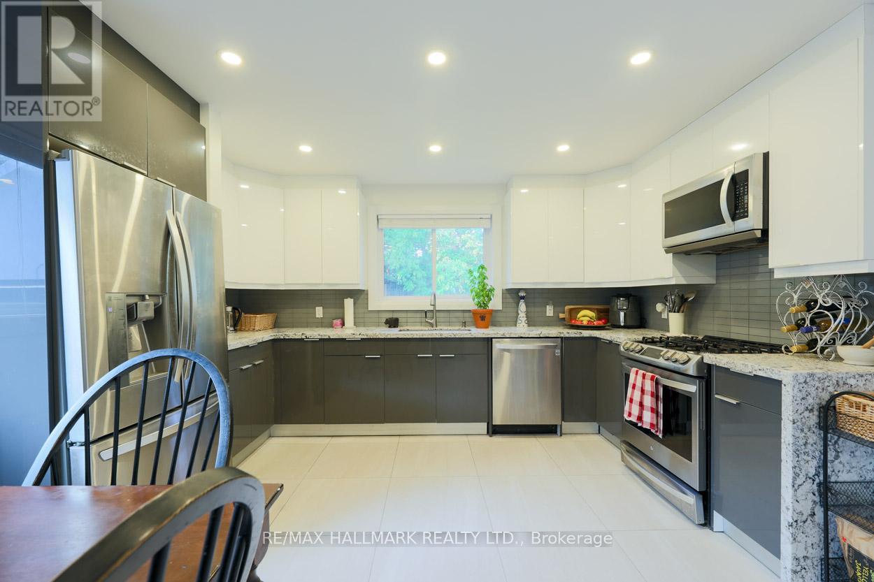 110 Lakeside Avenue, Toronto, Ontario  M1N 3C1 - Photo 10 - E12471356