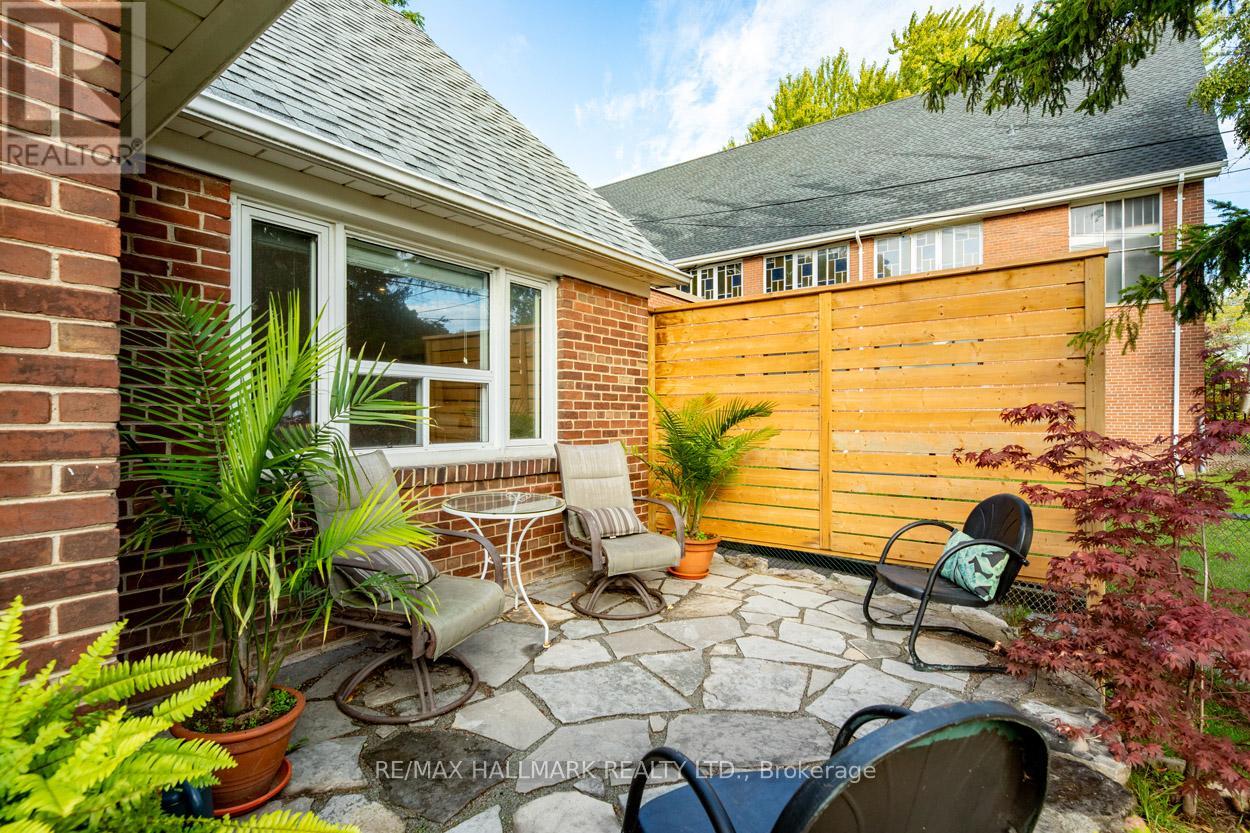 110 Lakeside Avenue, Toronto, Ontario  M1N 3C1 - Photo 3 - E12471356