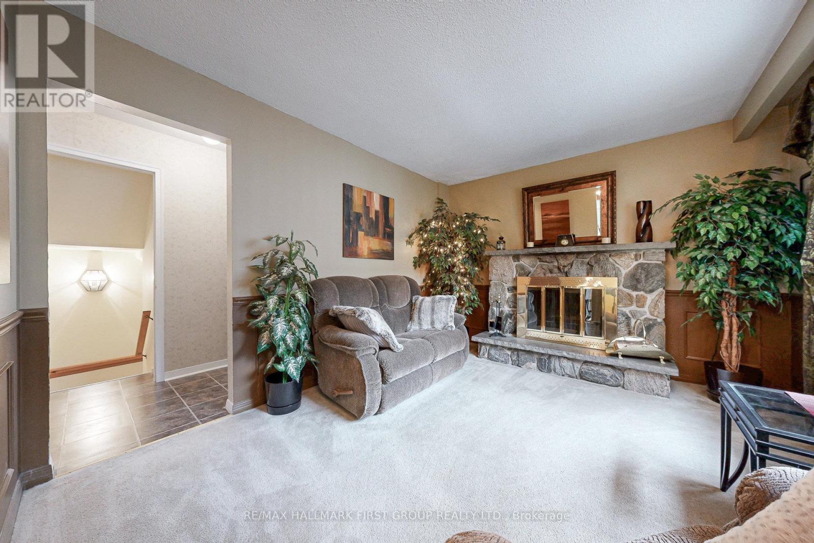512 Creekview Circle, Pickering, Ontario  L1W 2Z6 - Photo 6 - E12471366