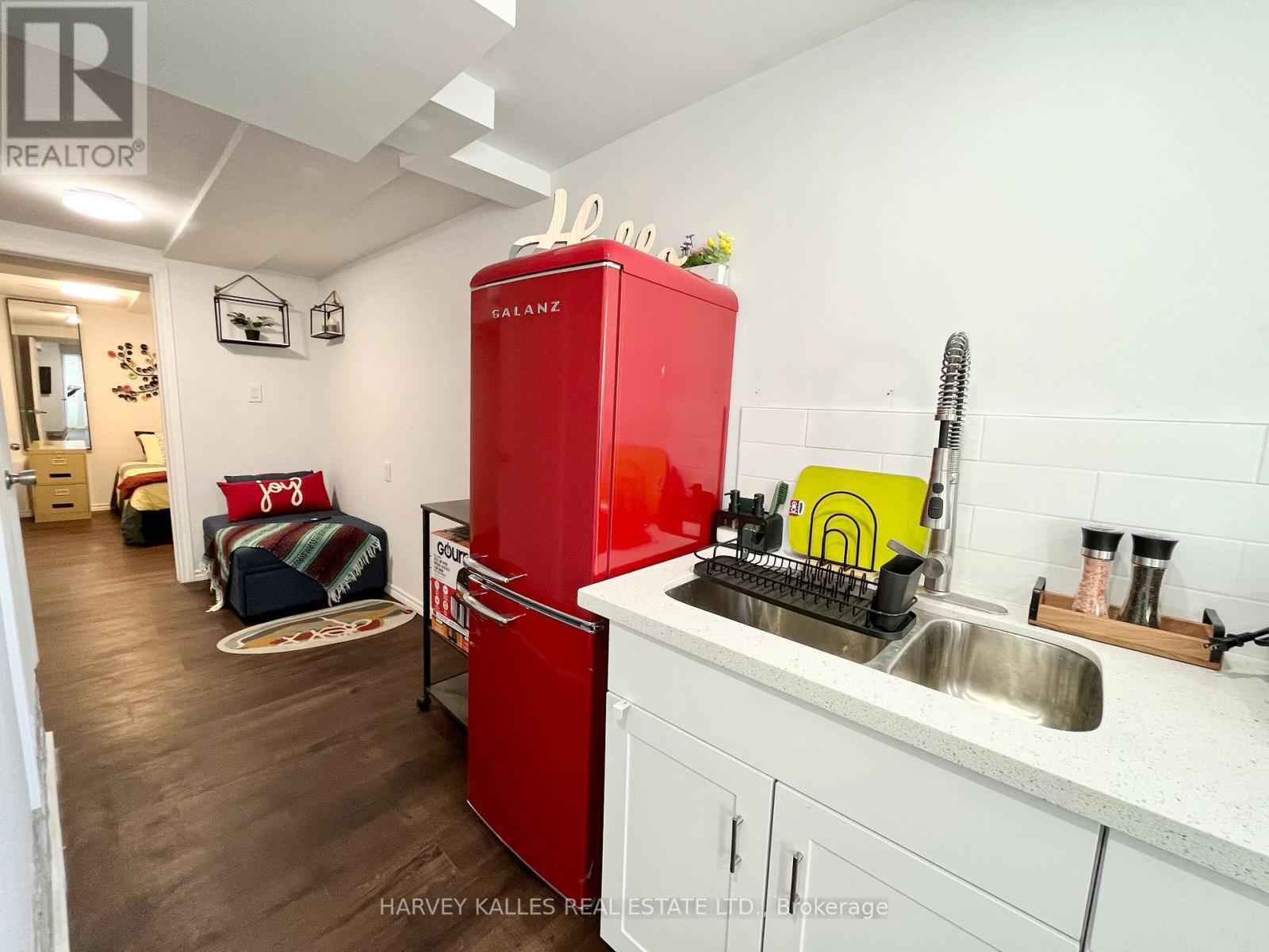 Lower - 26 Leyton Avenue, Toronto, Ontario  M1L 3T4 - Photo 8 - E12471393